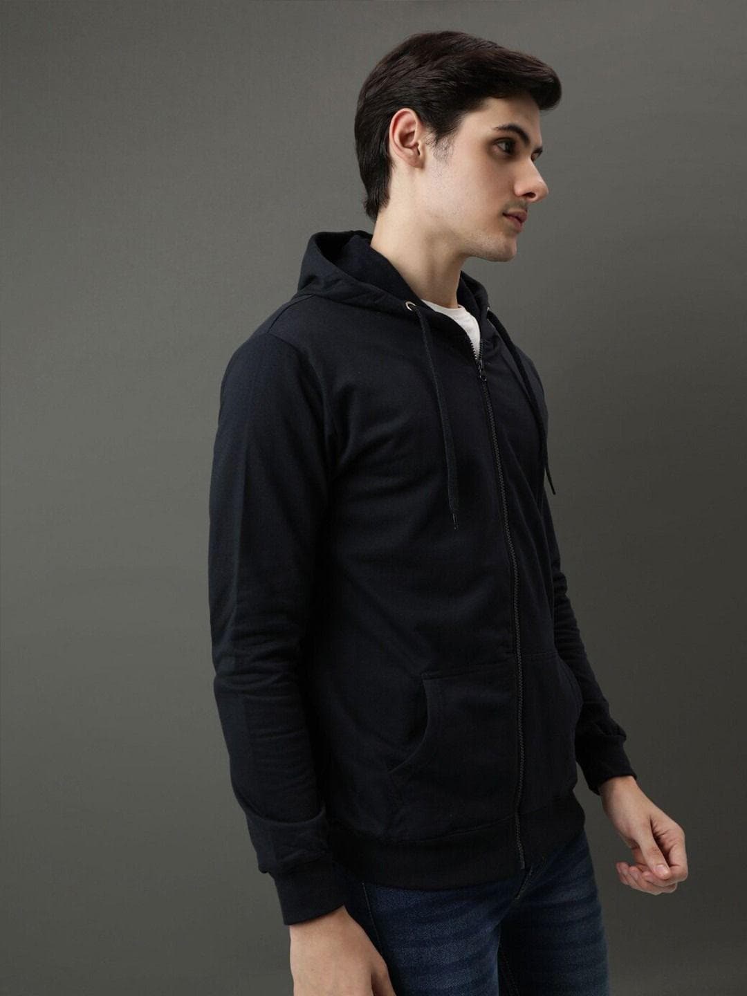 The Roadster Lifestyle Co Men Full Sleeve Casual Zipper Hoodie