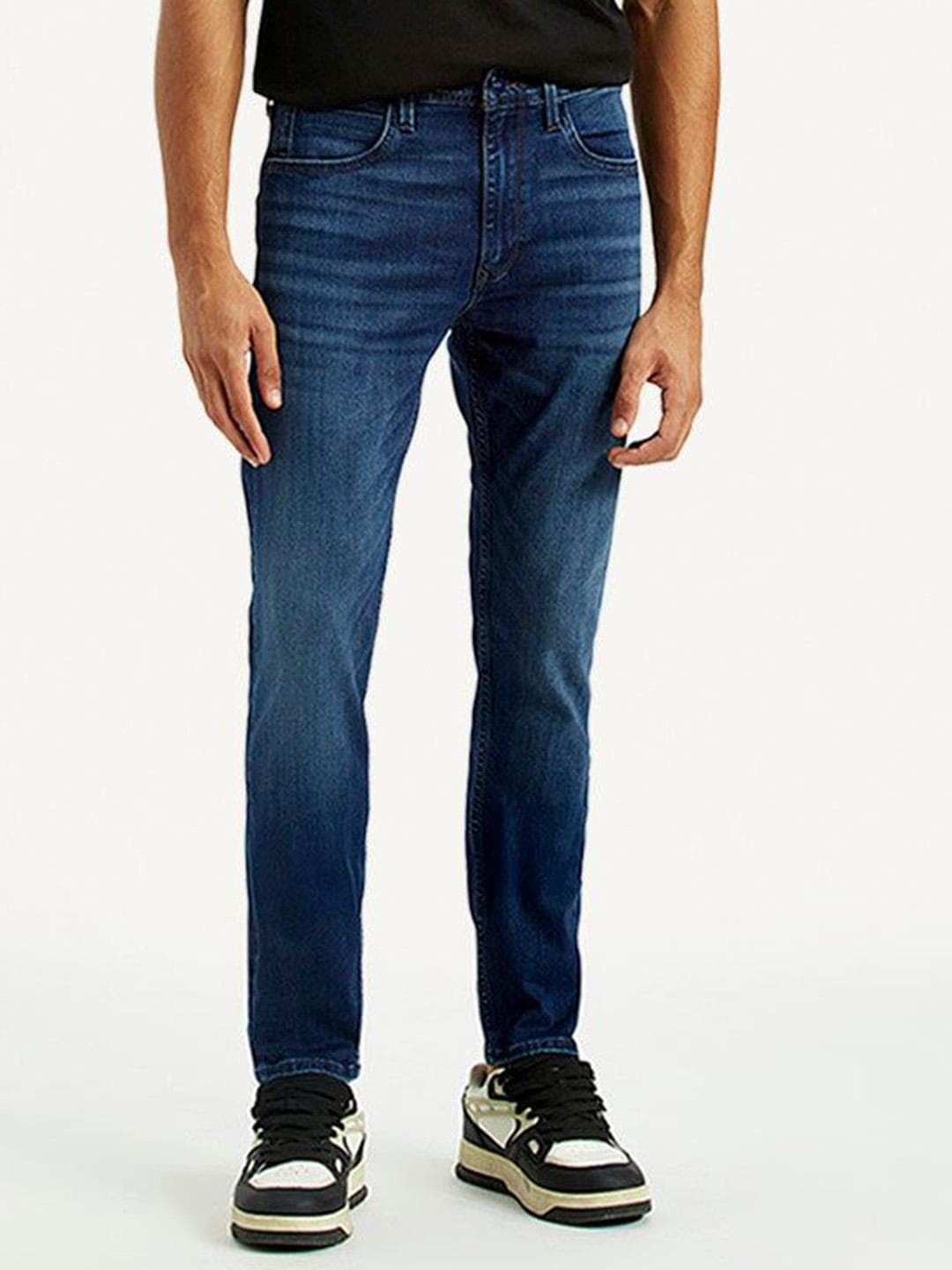Levis Redloop Men 512 Tapered Fit Mid-Rise Light Fade Jeans