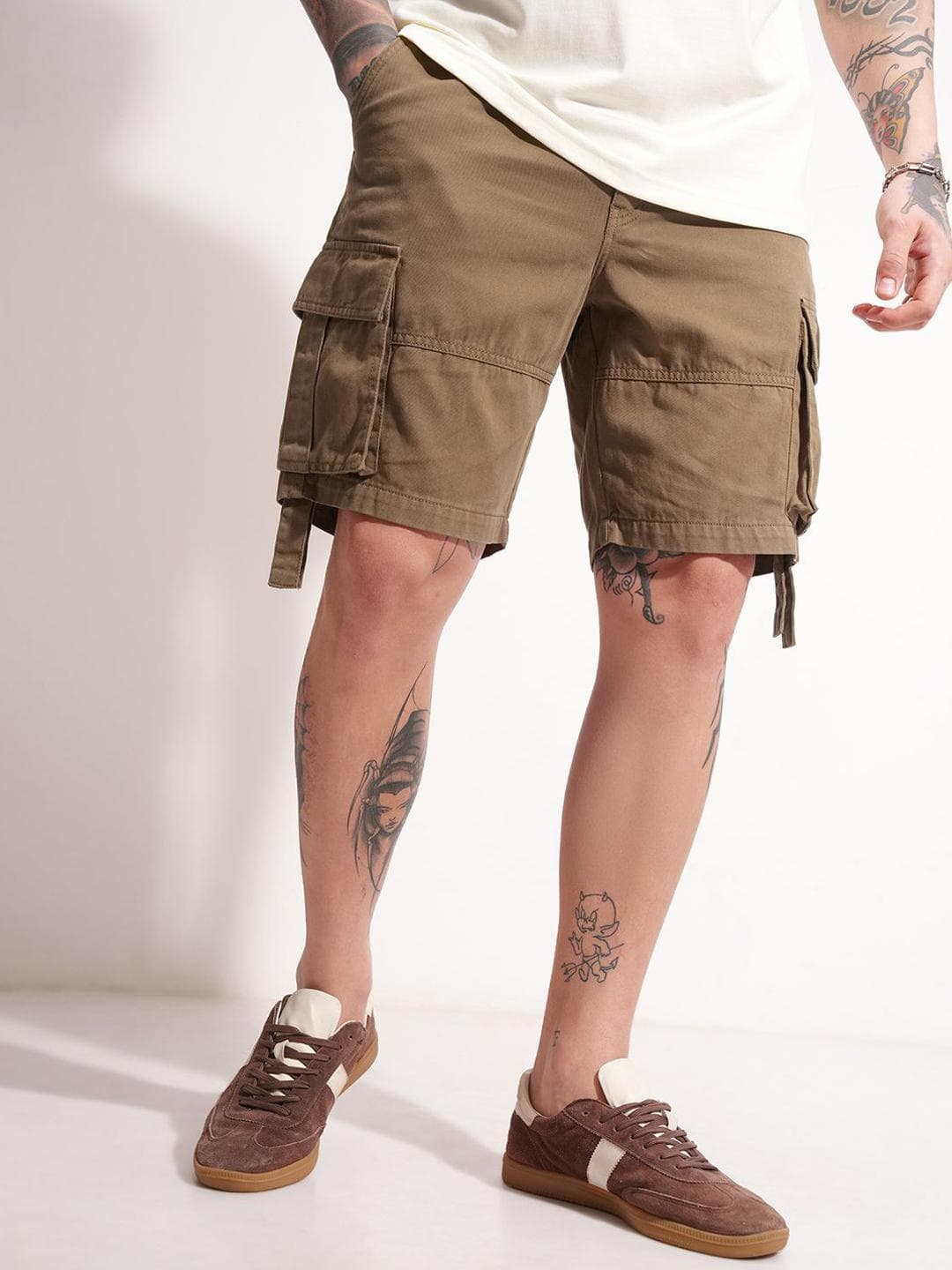 HIGHLANDER Men Regular Fit Mid-Rise Cotton Cargo Shorts