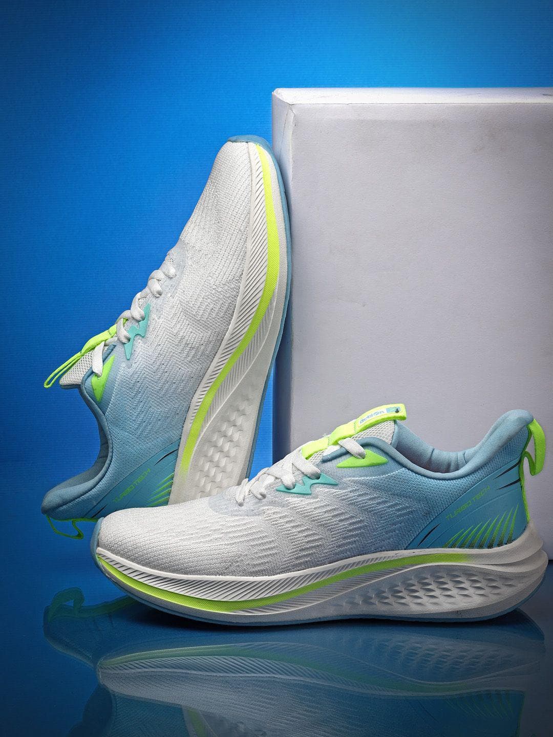 Action Men Mesh Running Non-Marking Shoes