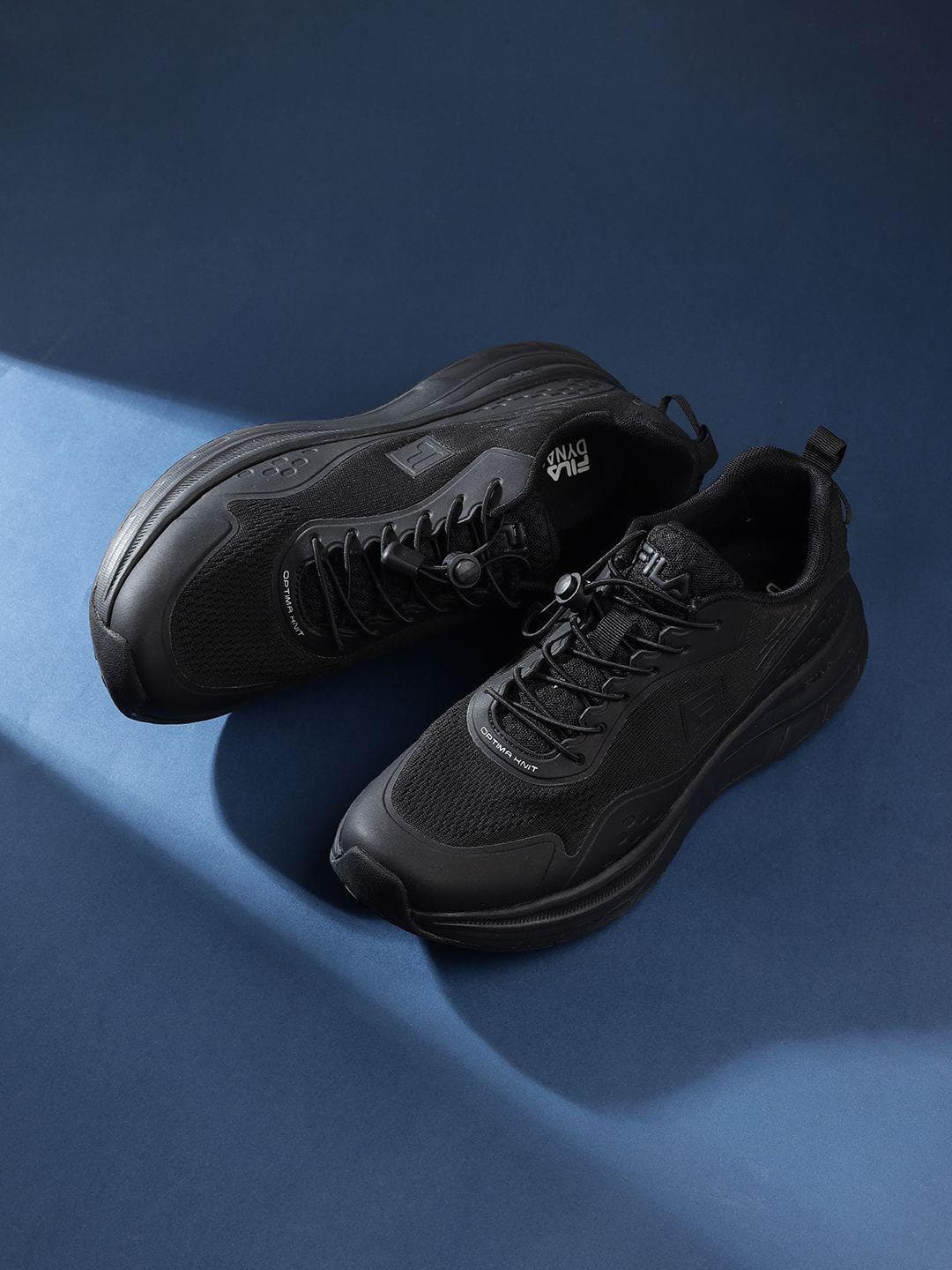 FILA Men BREEZY Solid Lace-Ups Sneakers