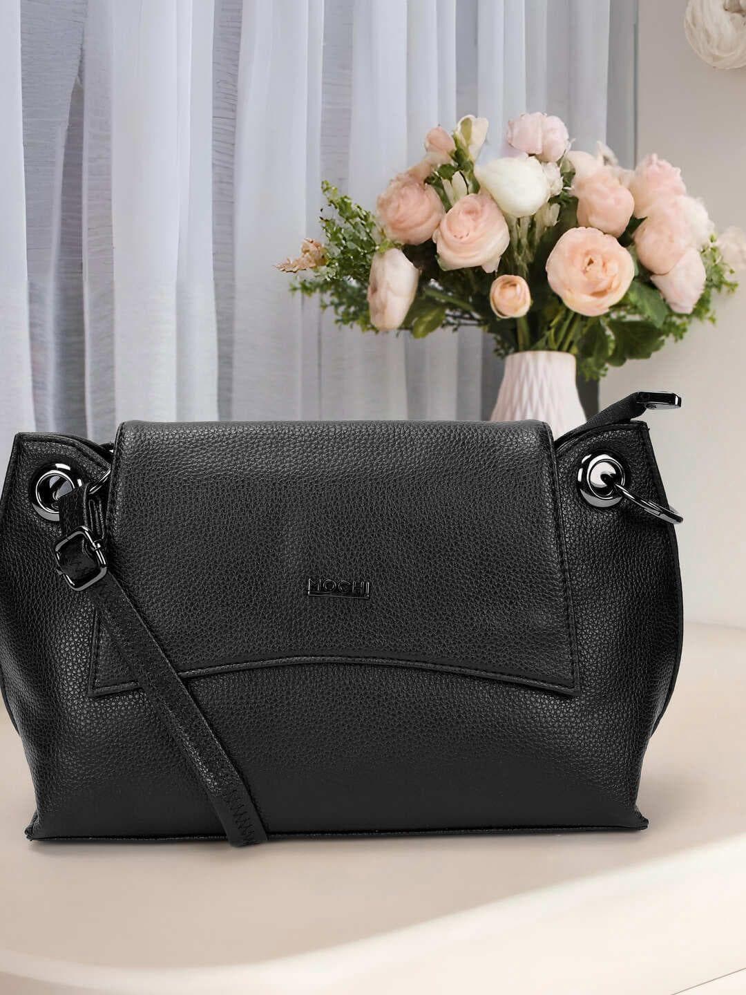 Mochi Textured Swagger Handheld Bag