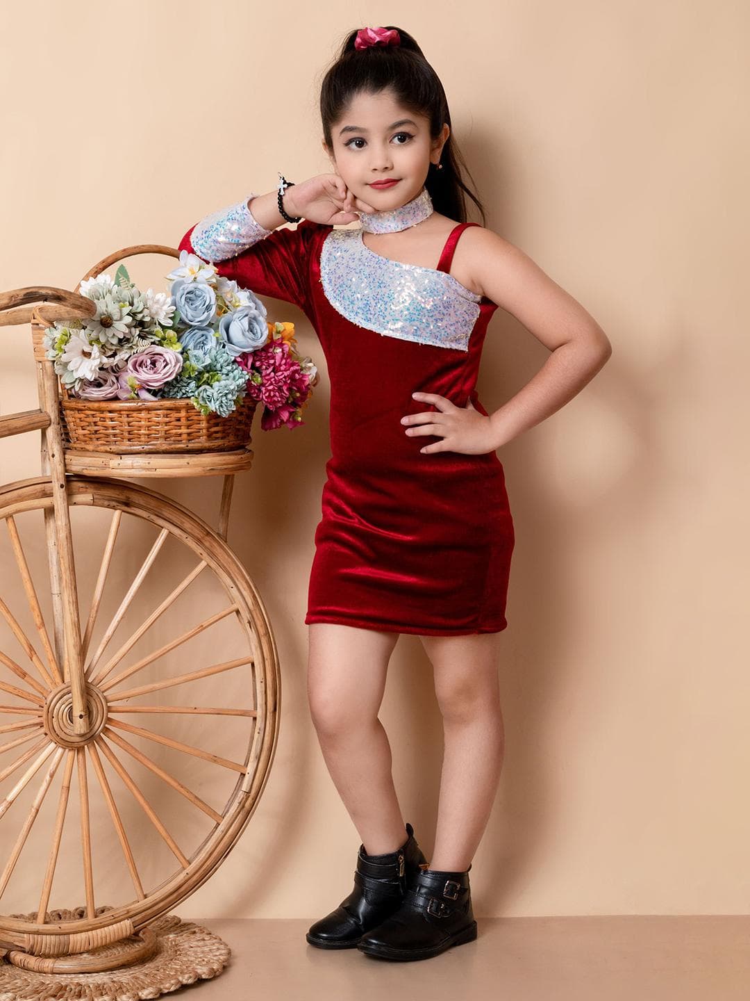 SPAMitude Girls Embellished Velvet Bodycon Dress