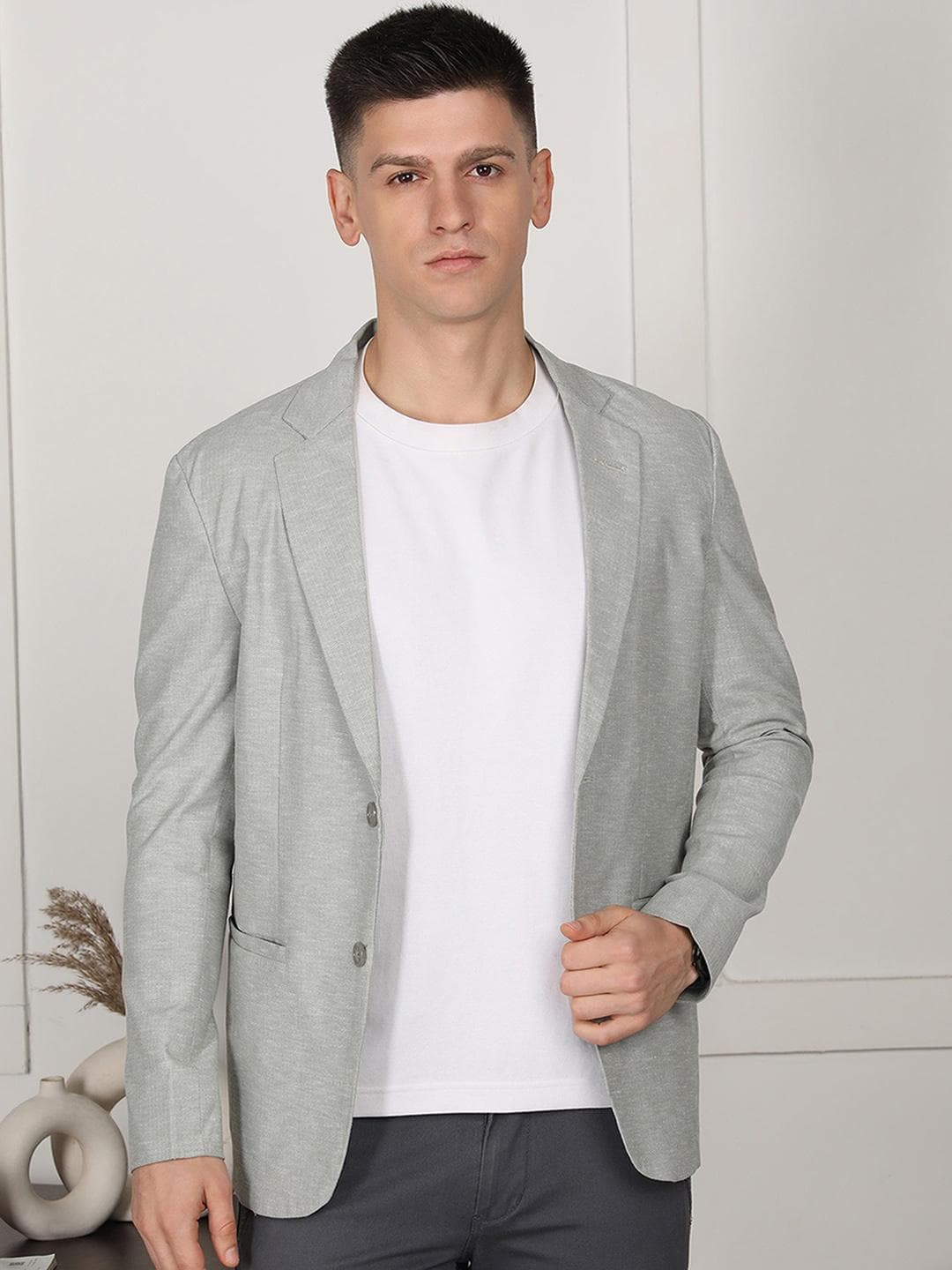 FUBAR Self-Design Slim Fit Single-Breasted Blazer