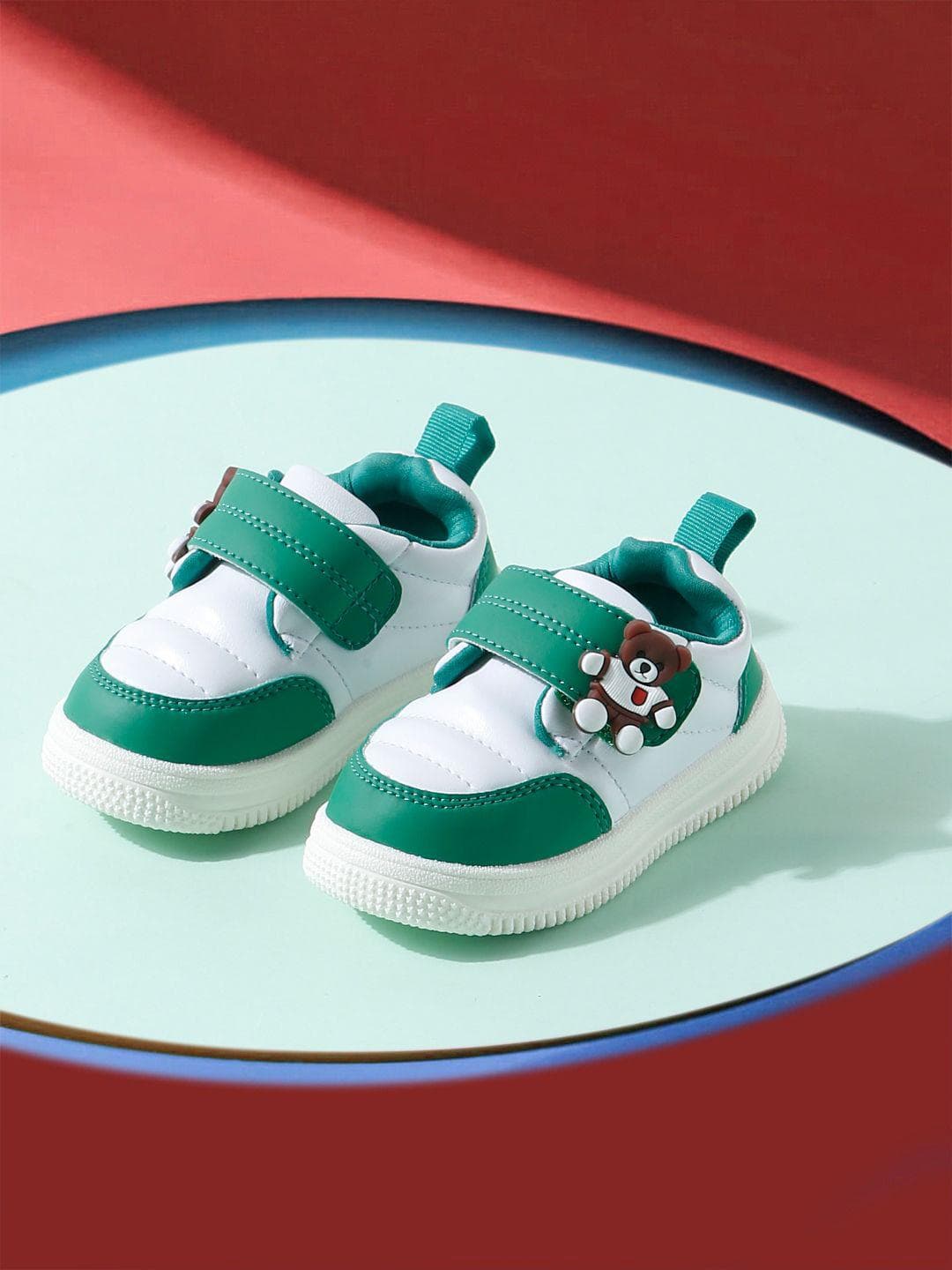 ONYC Unisex Kids PU Velcro Round Toe Slip-On Sneakers