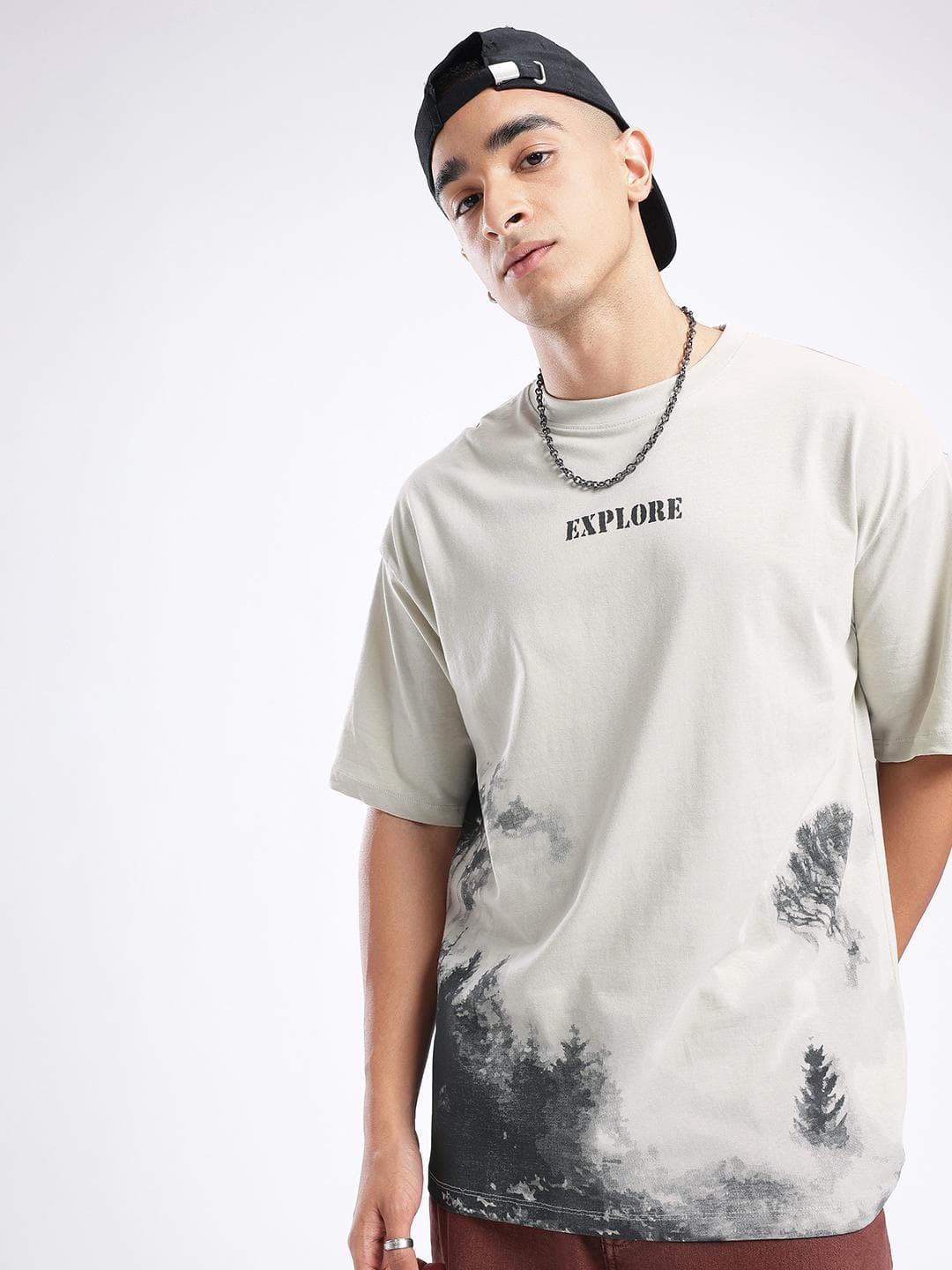 glitchez Oversized Graphic Printed T-shirt