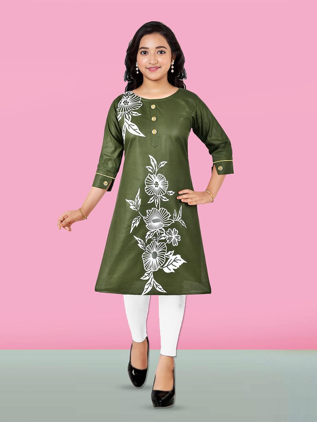 Sevgi Girls Floral Printed Round Neck Straight Kurta