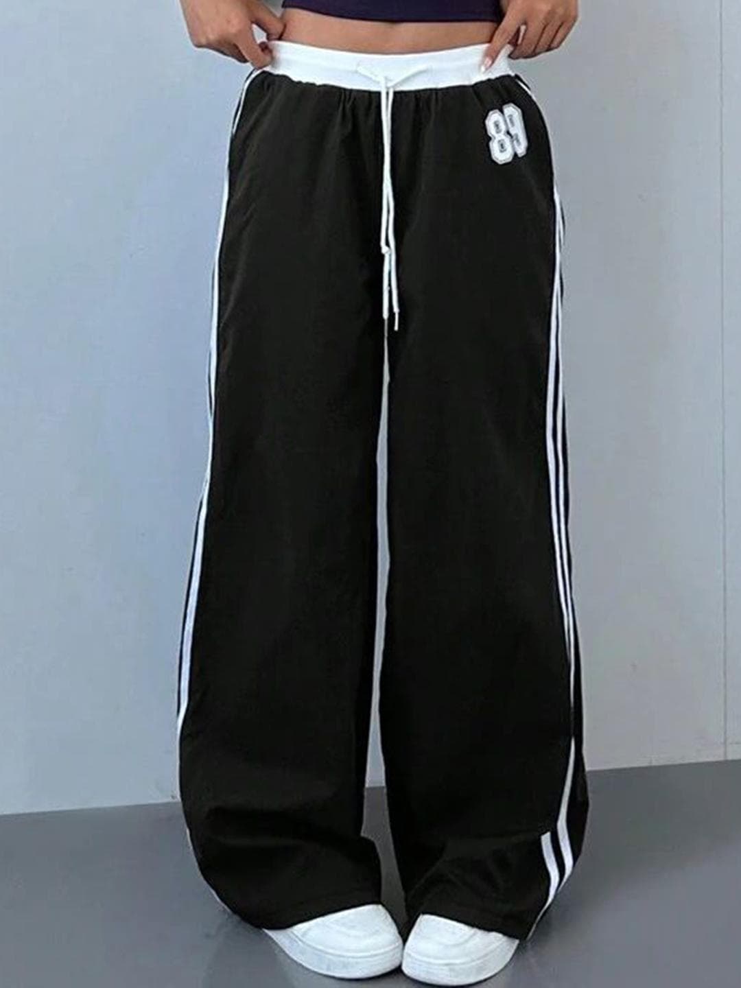 The Roadster Lifestyle Co Women Loose-Fit High-Rise Cargo Track Pants