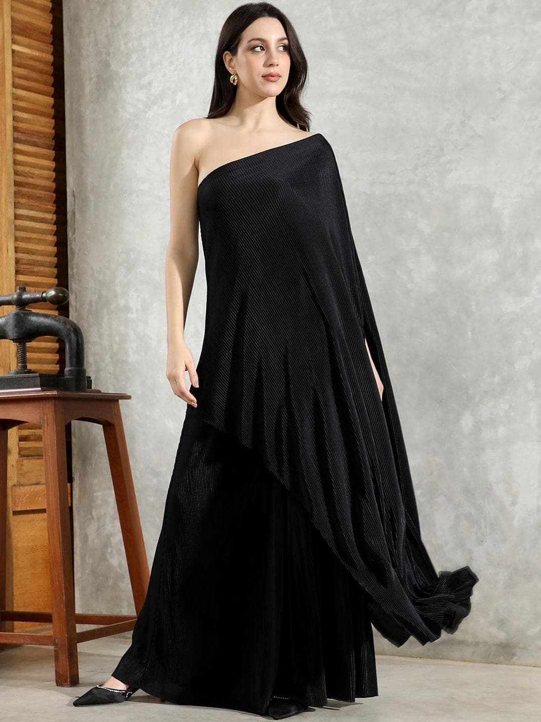Buy QISSA Black Pleated Top & Skirt Co Ord Set - - Apparel for Women