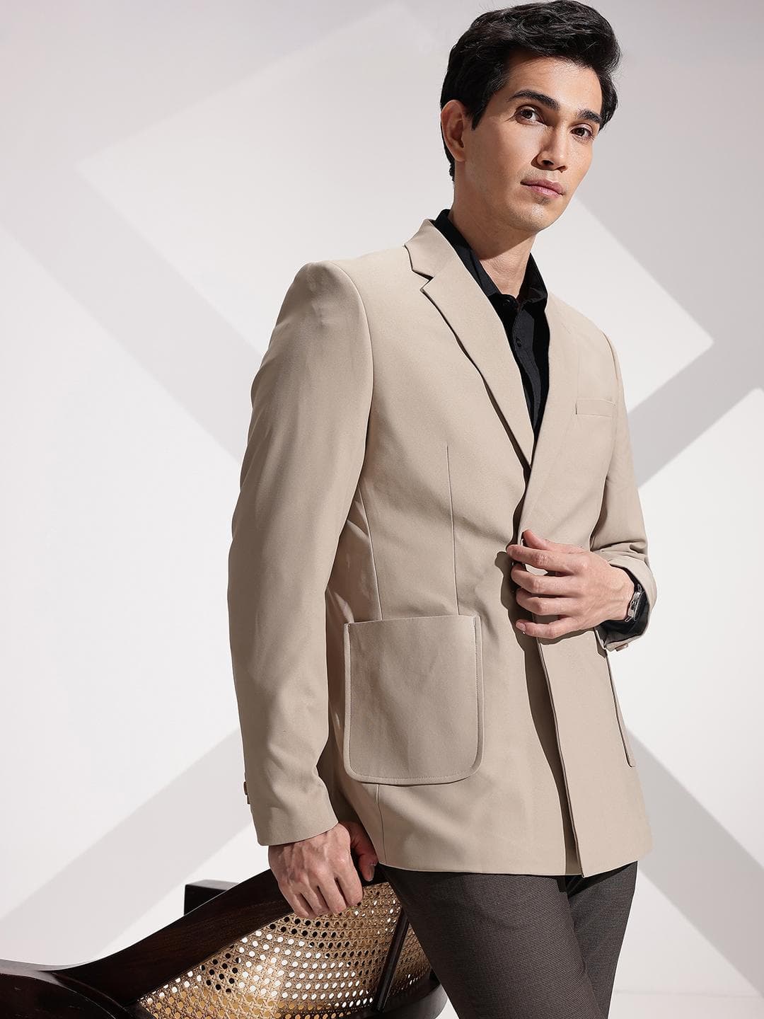INVICTUS Notched Lapel Slim Fit Single Breasted Formal Blazer