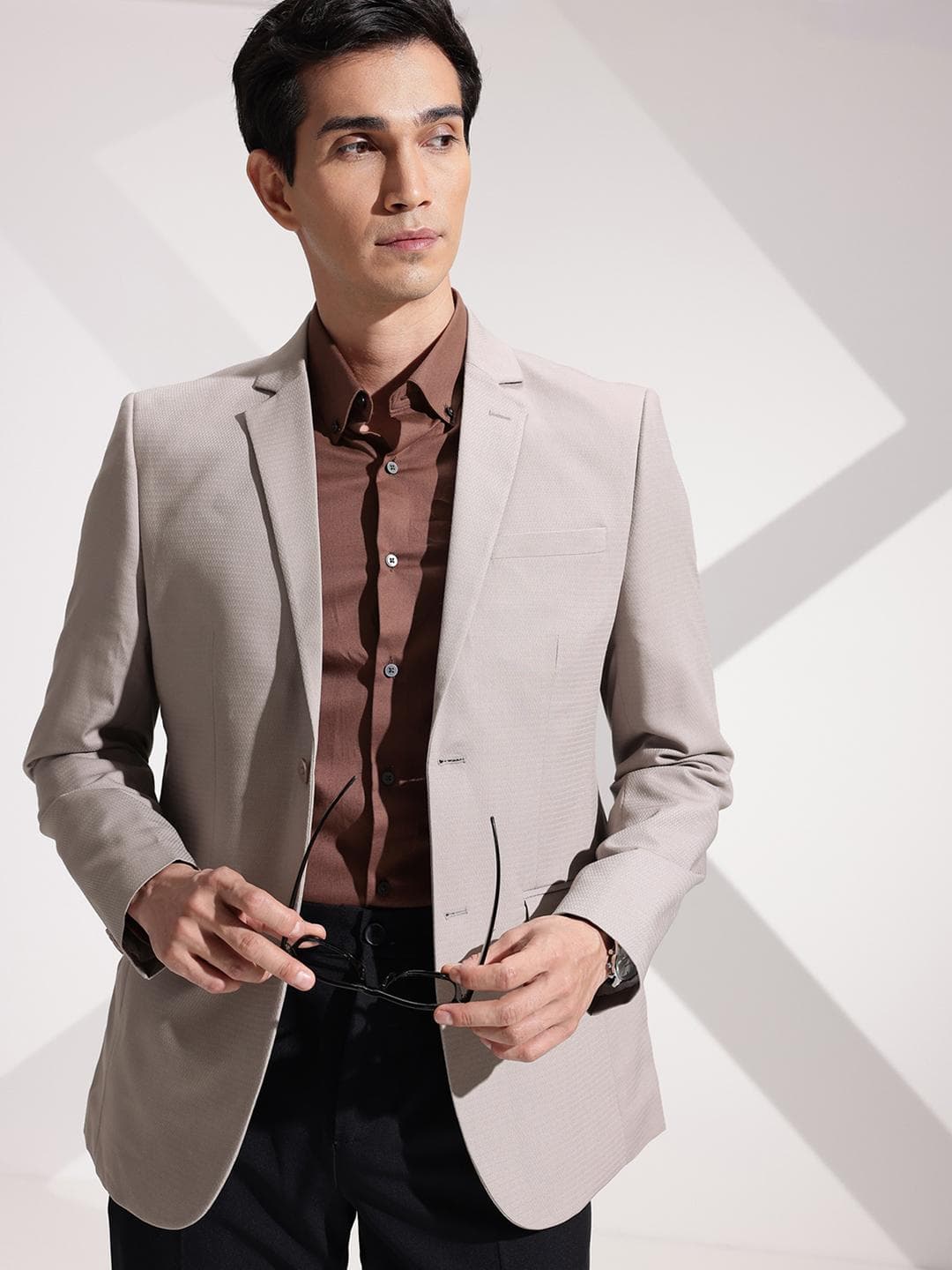 INVICTUS Slim Fit Notched Lapel Single Breasted Formal Blazer