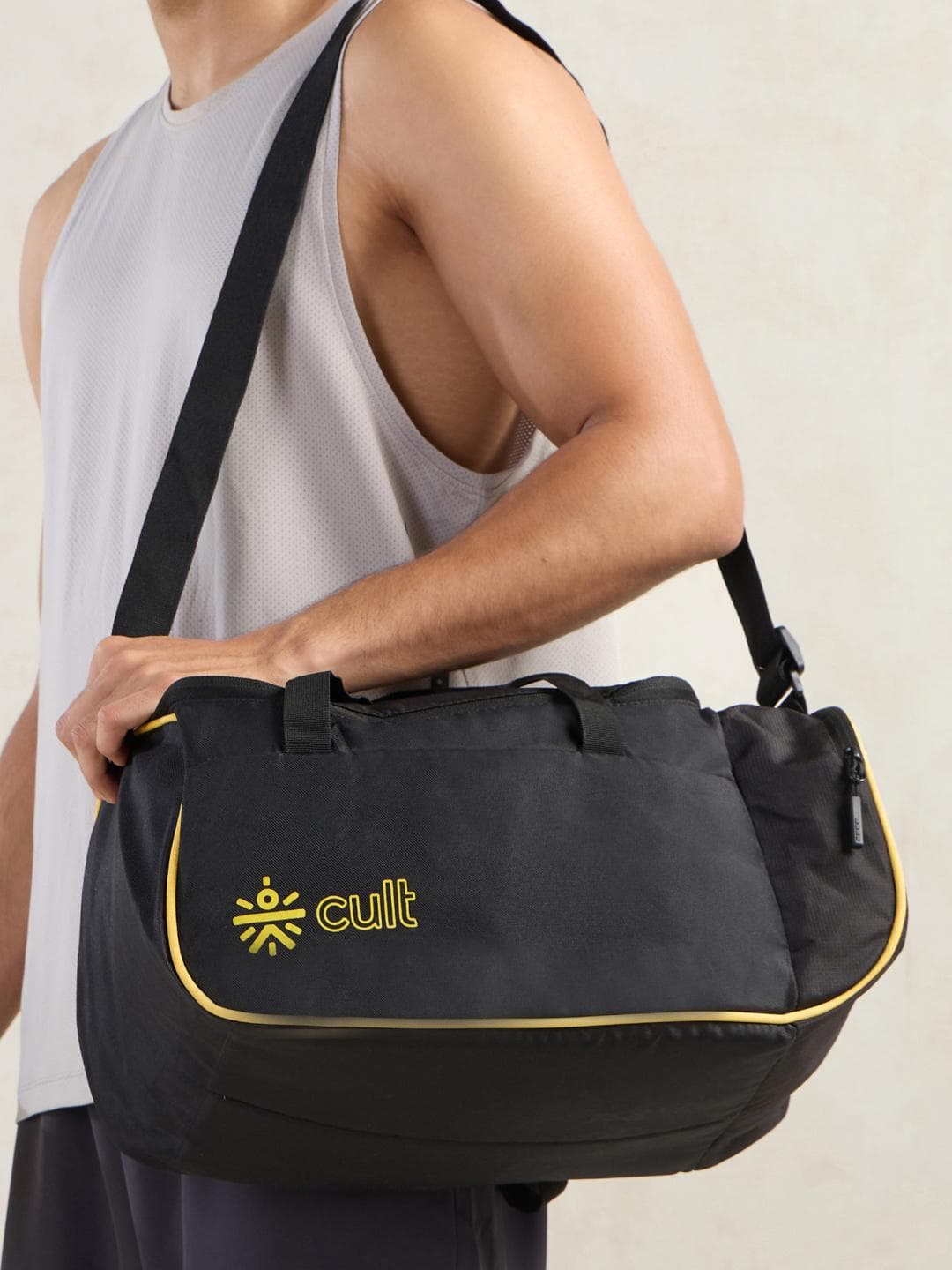 Buy CULT Yellow 25 Litre Gym Duffle Bag Black Unisex With Multipockets - - Accessories for Unisex