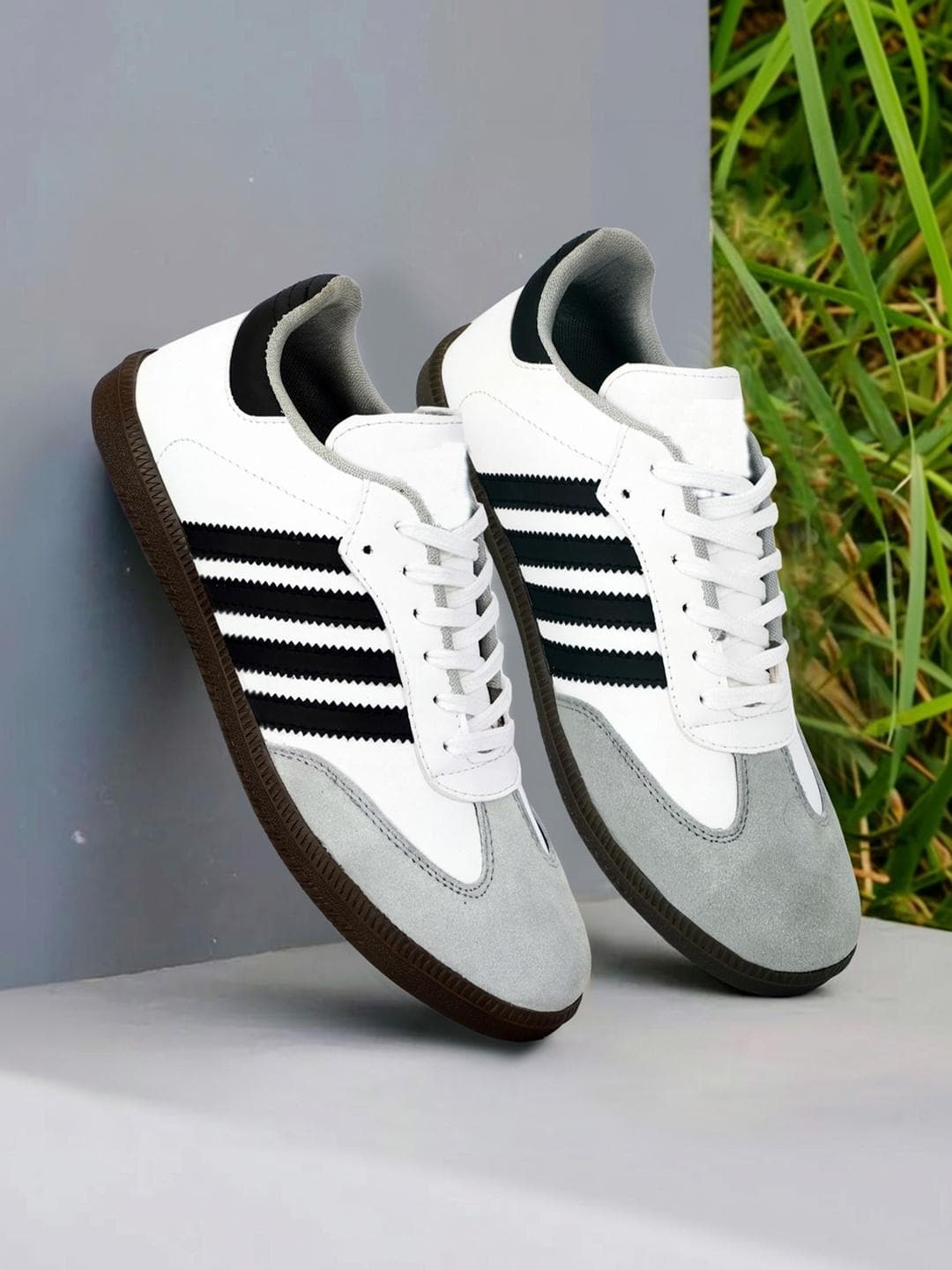 glitchez Men Colorblock Sneakers With Ultra Soft Cushion Lace-Up All-Day Comfort Shoes