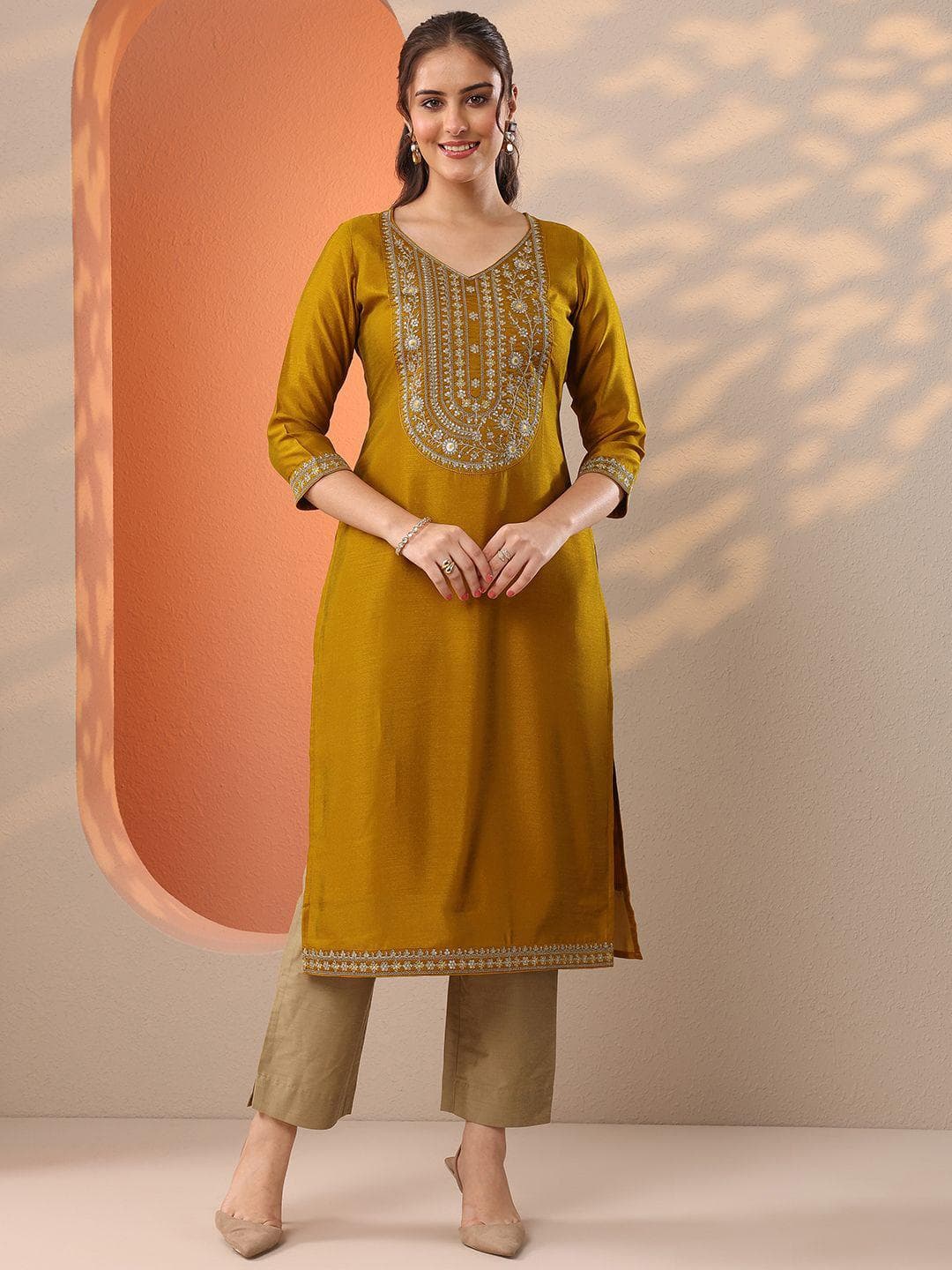 Libas Women Embroidered Thread Work Kurta