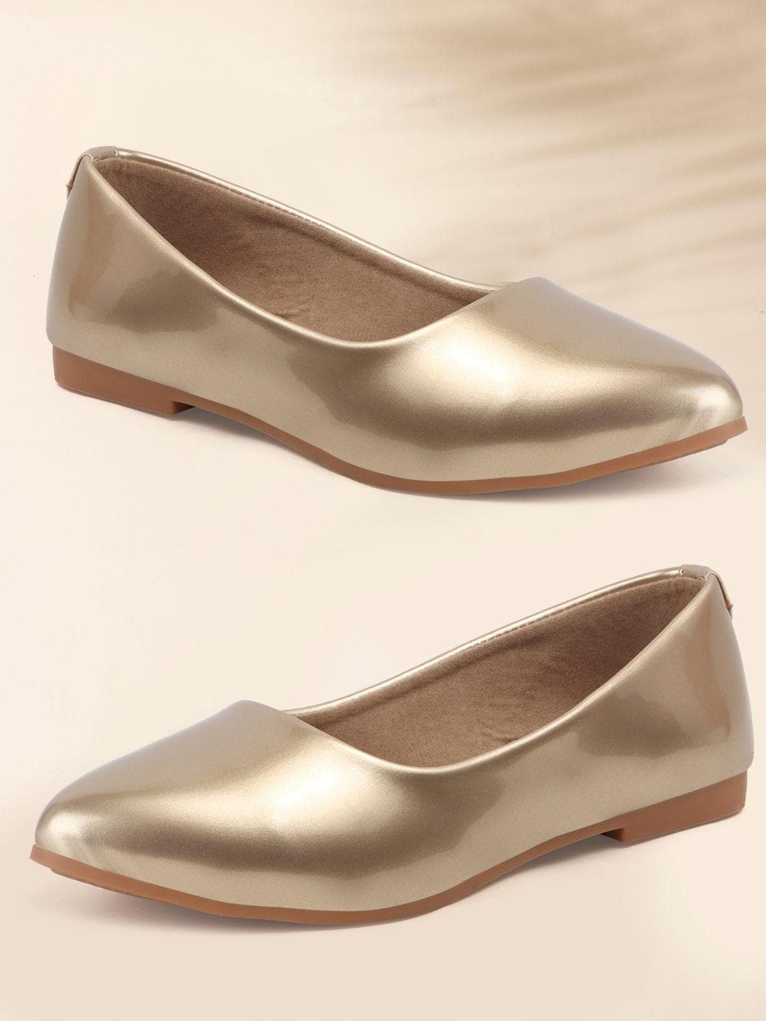 Denill Delite Glossy Pointed-Toe Slip-On Bellies
