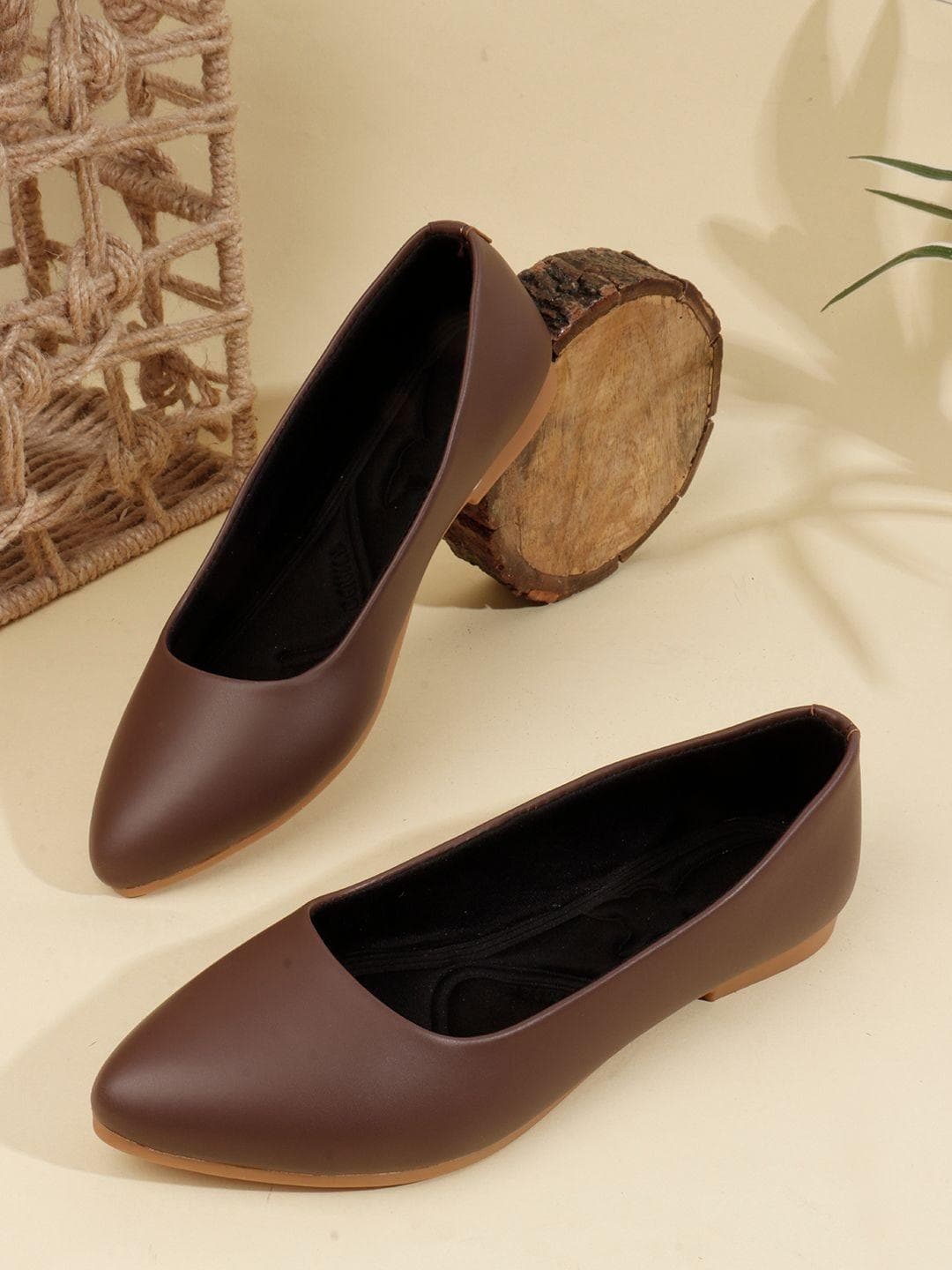 Denill Delite Pointed-Toe Slip-On Bellies
