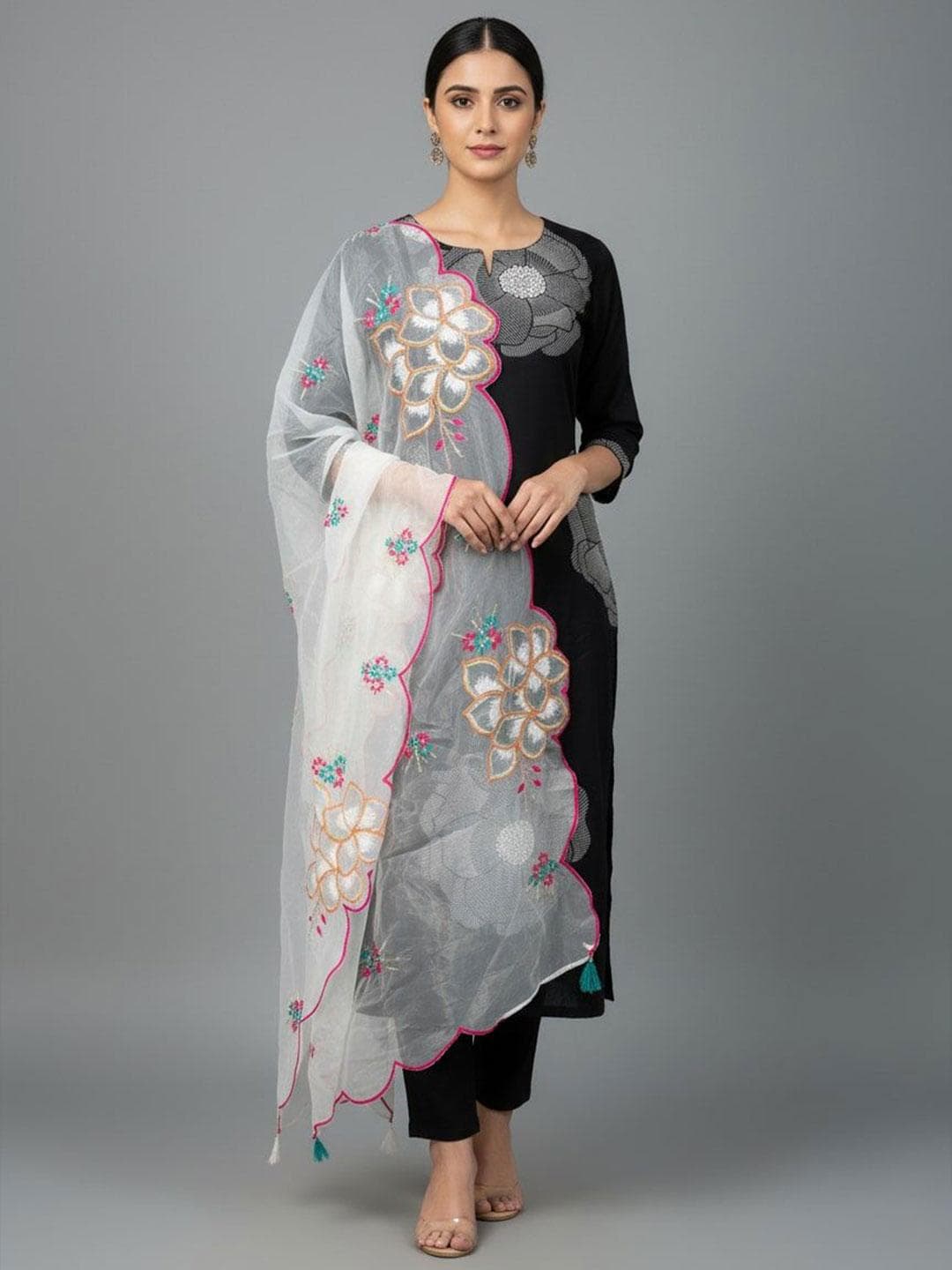 Sangria Women Floral Thread Work Embroidered Dupatta