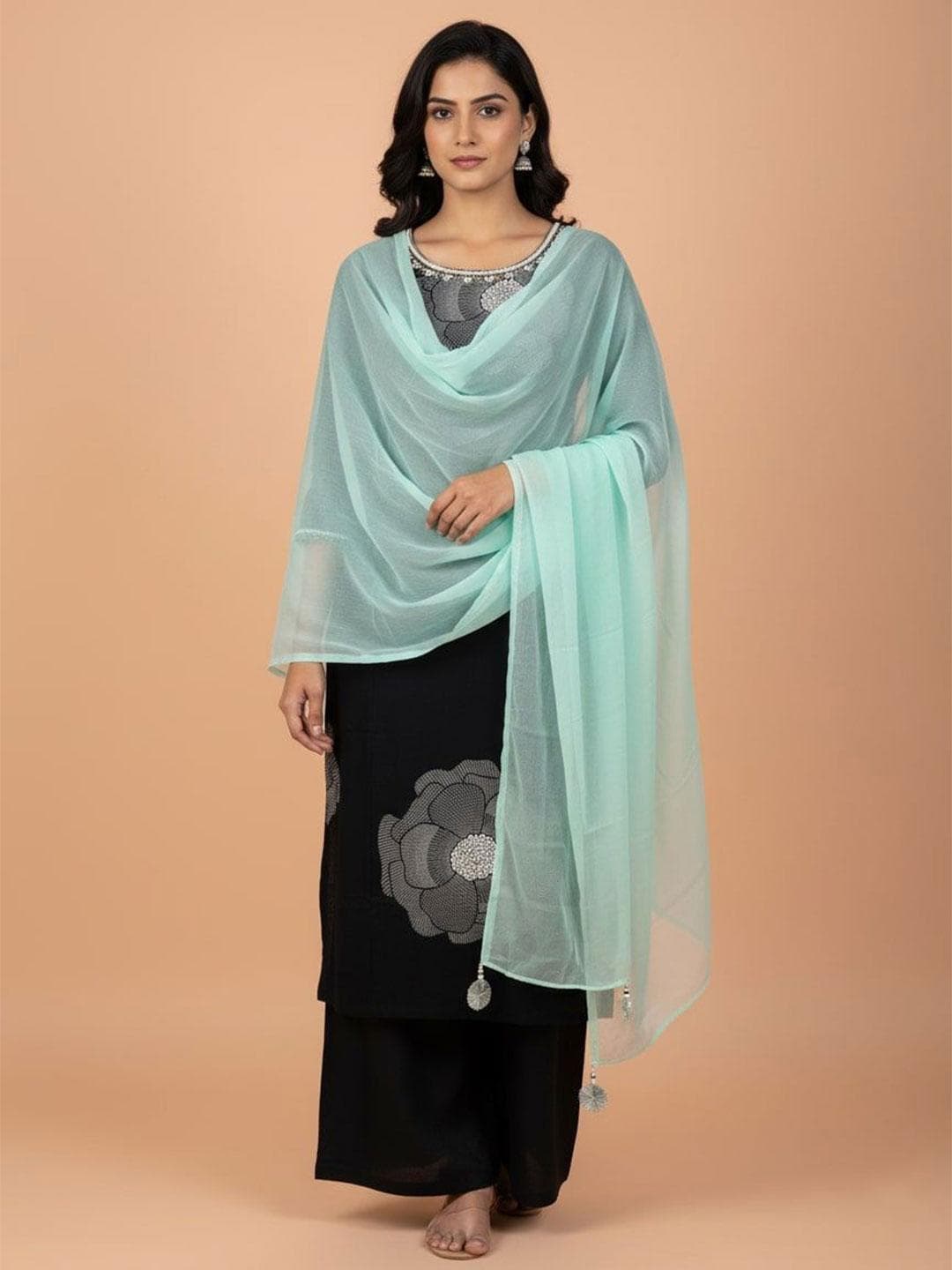 Sangria Women Solid Tasseled Border Dupatta