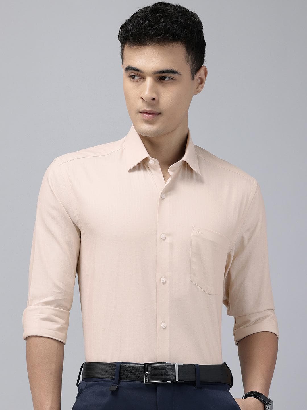 Arrow Pure Cotton Self Design Striped Manhattan Slim Fit Formal Shirt