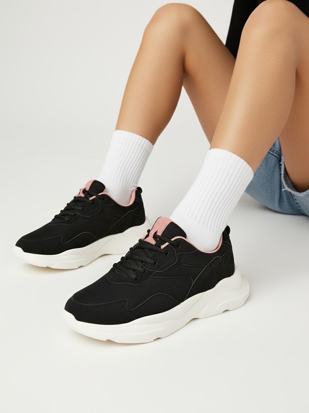 Mast & Harbour Women Sports Shoes