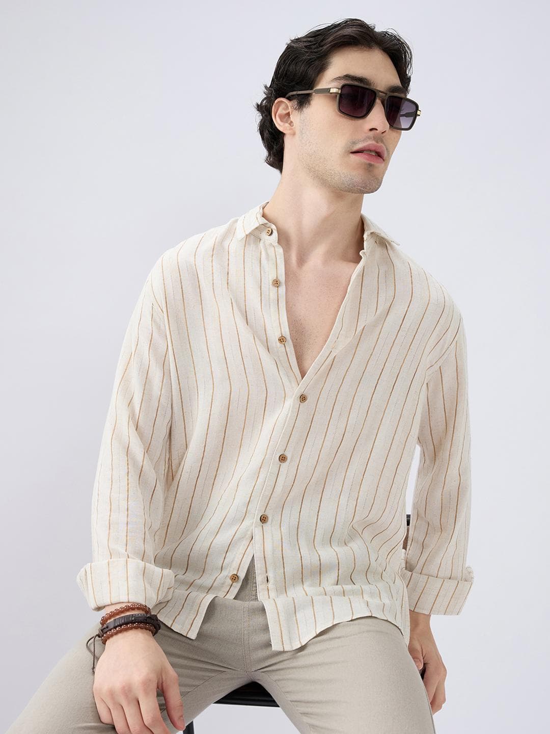 VASTRADO Men Classic Slim Fit Multi Stripes Striped Cutaway Collar Casual Shirt
