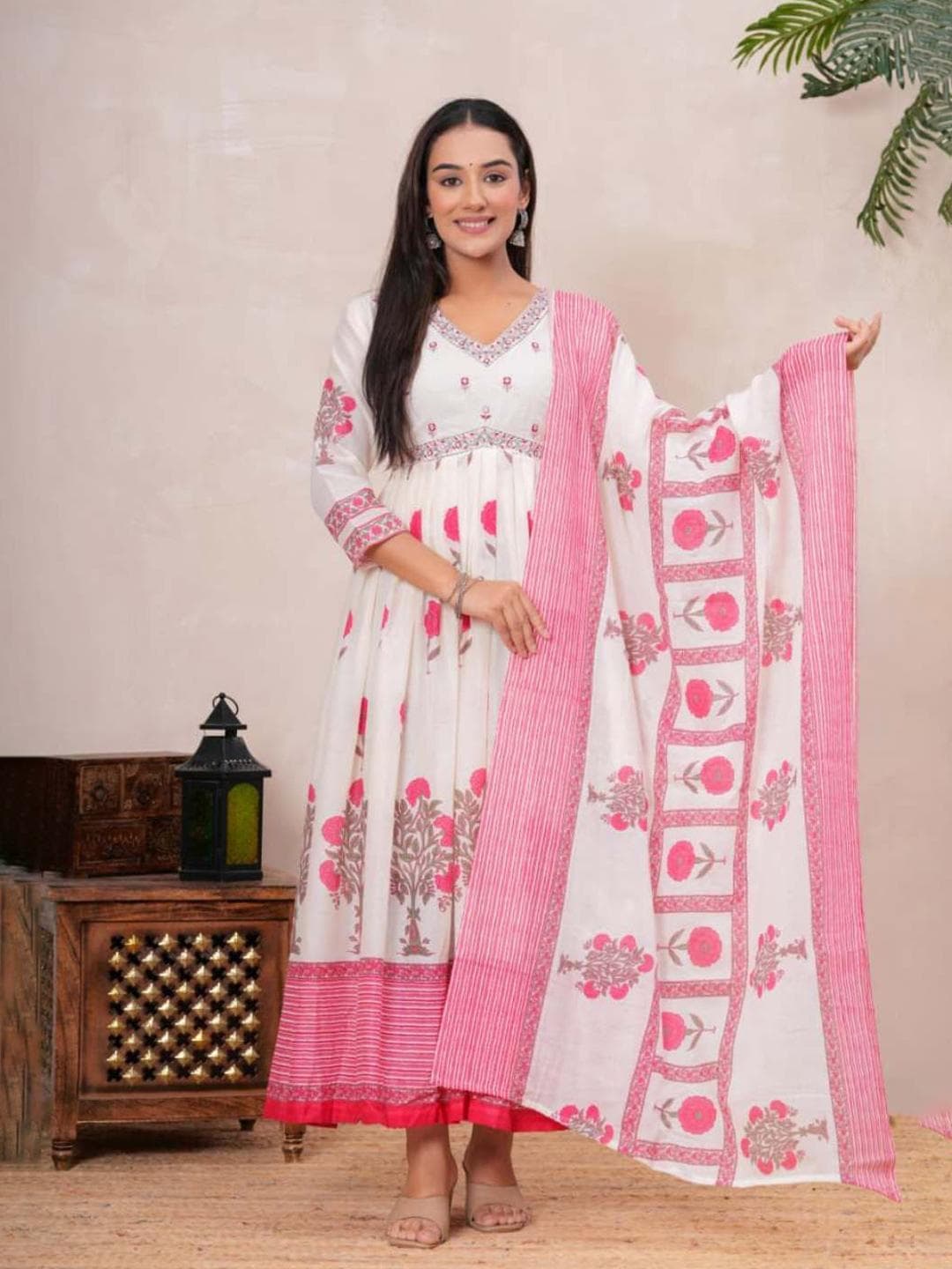 AFFO Women Floral Printed Anarkali Kurta