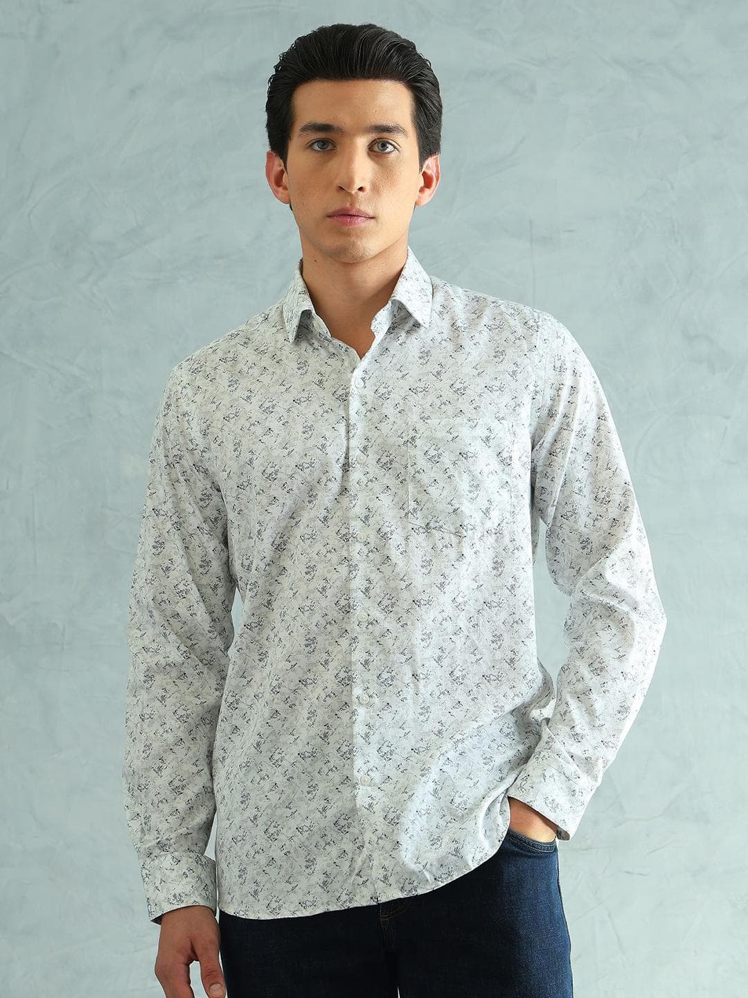Arrow Men Conversational Printed Spread Collar Cotton Casual Shirt