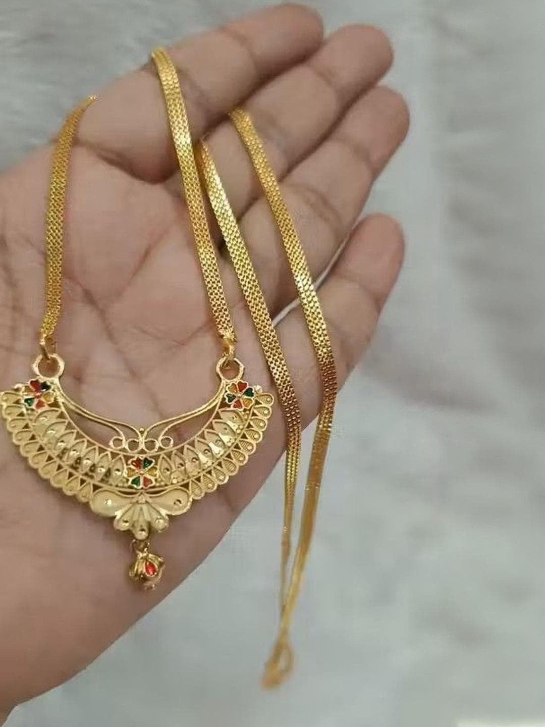 Anshenterpris Women Gold Plated Artificial Stones Mangalsutra