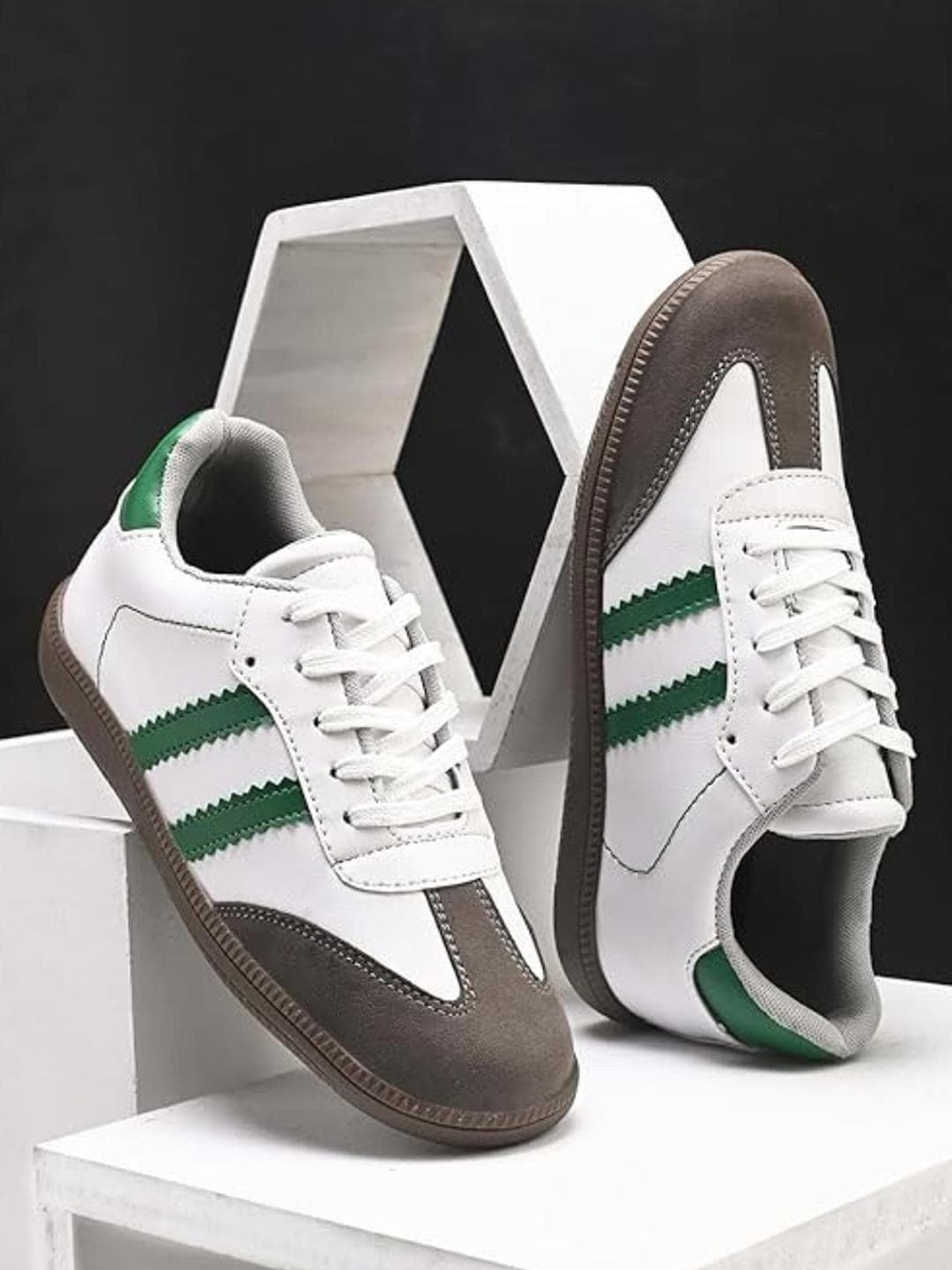 glitchez Women Colourblocked Lace-Ups Sneakers
