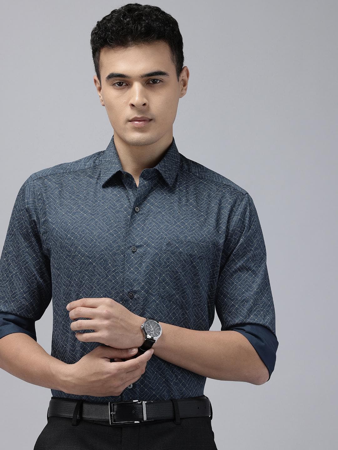 Arrow Manhattan Slim Fit Abstract Printed Pure Cotton Formal Shirt