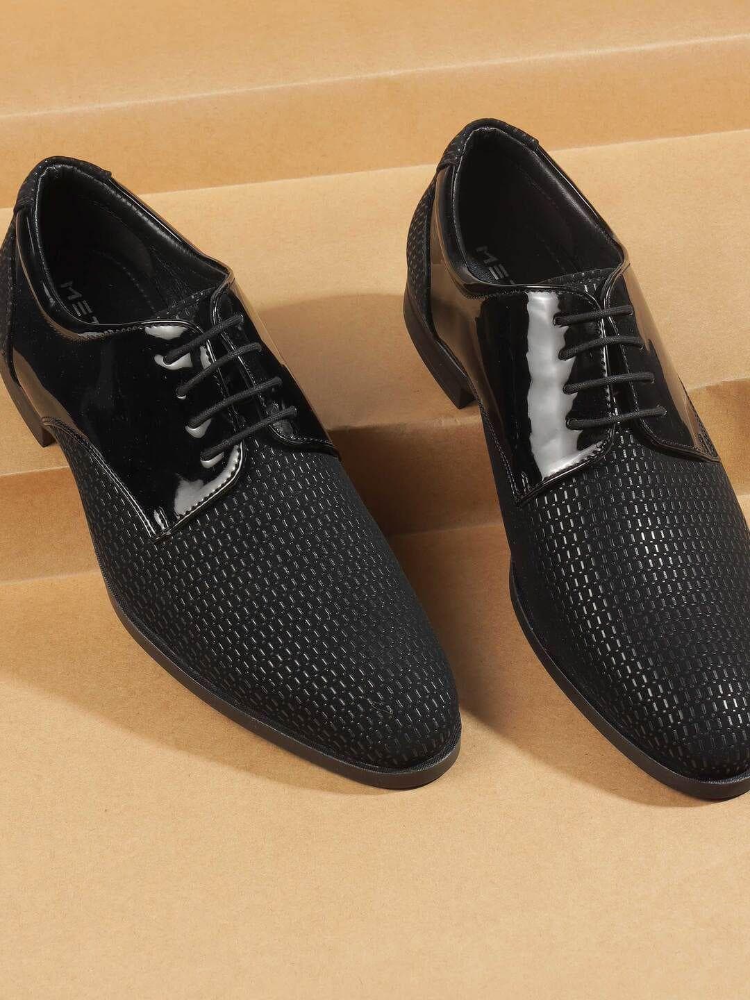 Metro Men Textured Formal Brogues Shoes