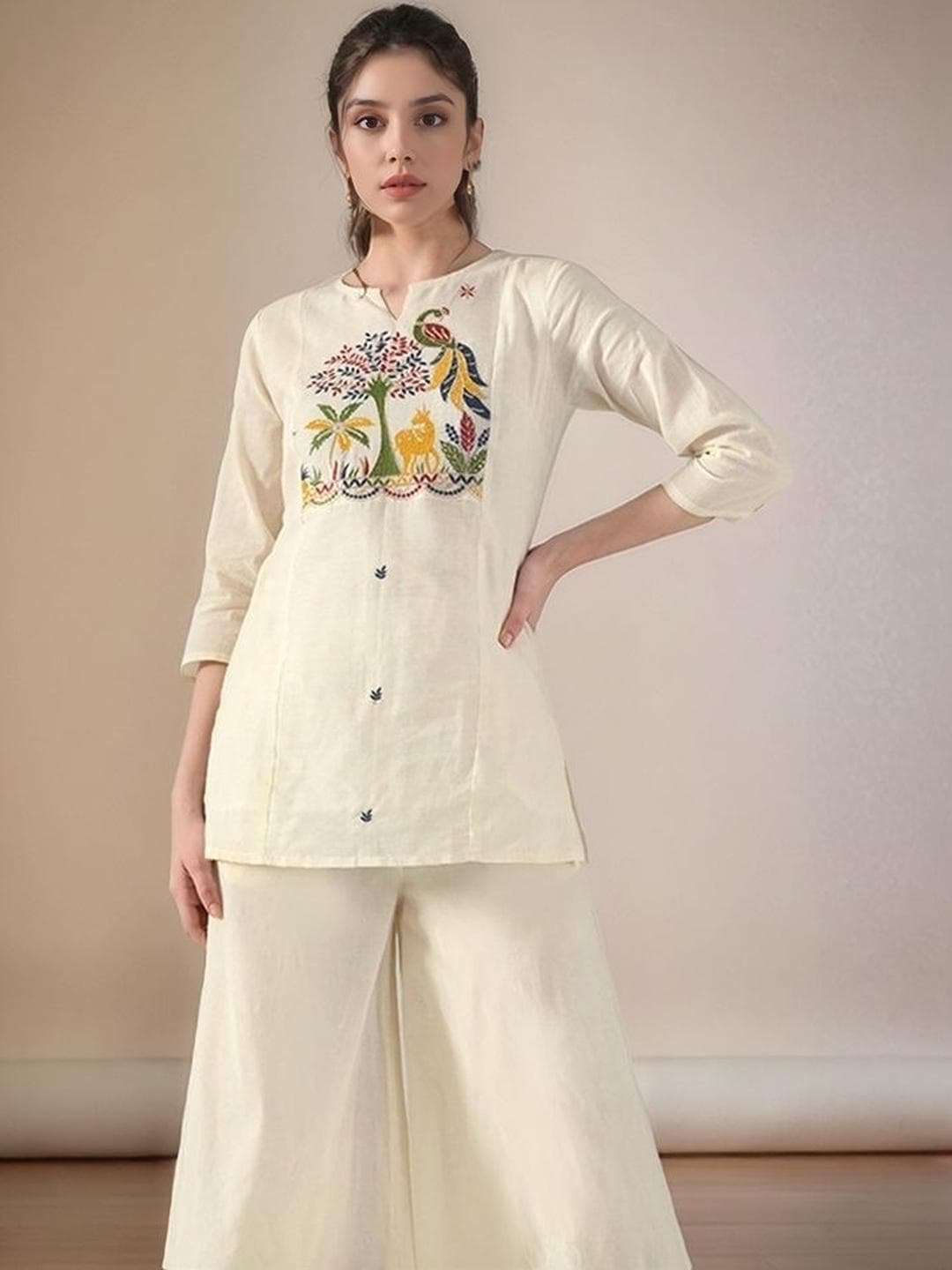 Sangria Women Embroidered Monochrome Tunic