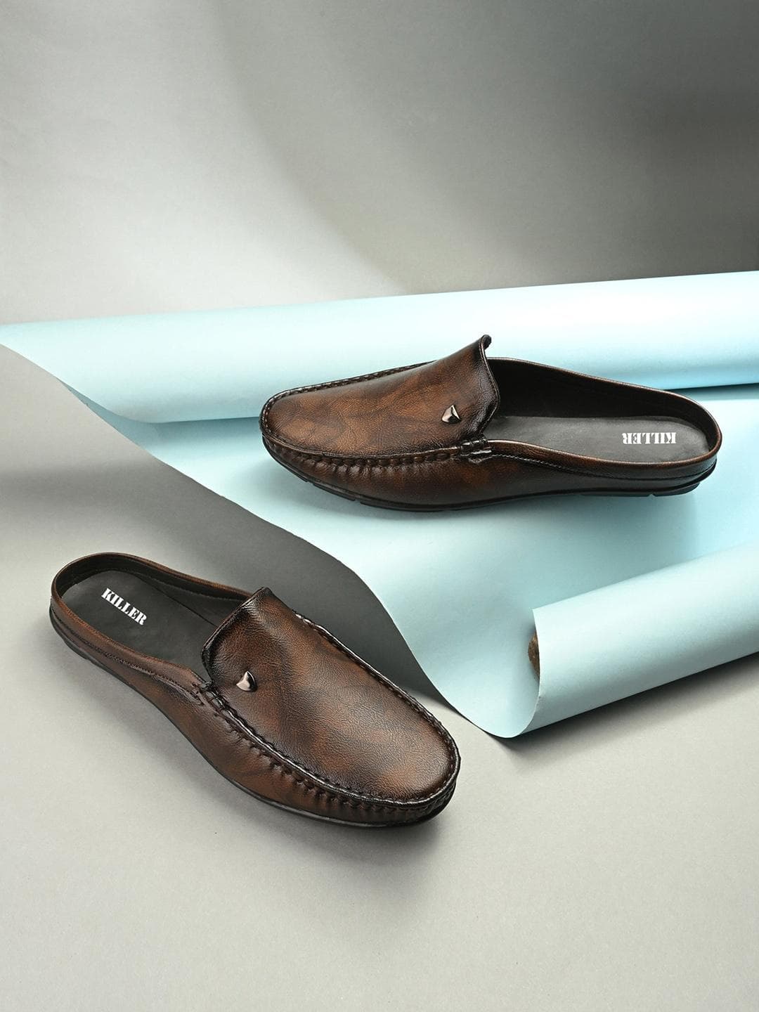 Killer Men Lightweight Textured Round Toe Slip-On Cushioned Footbed Mules