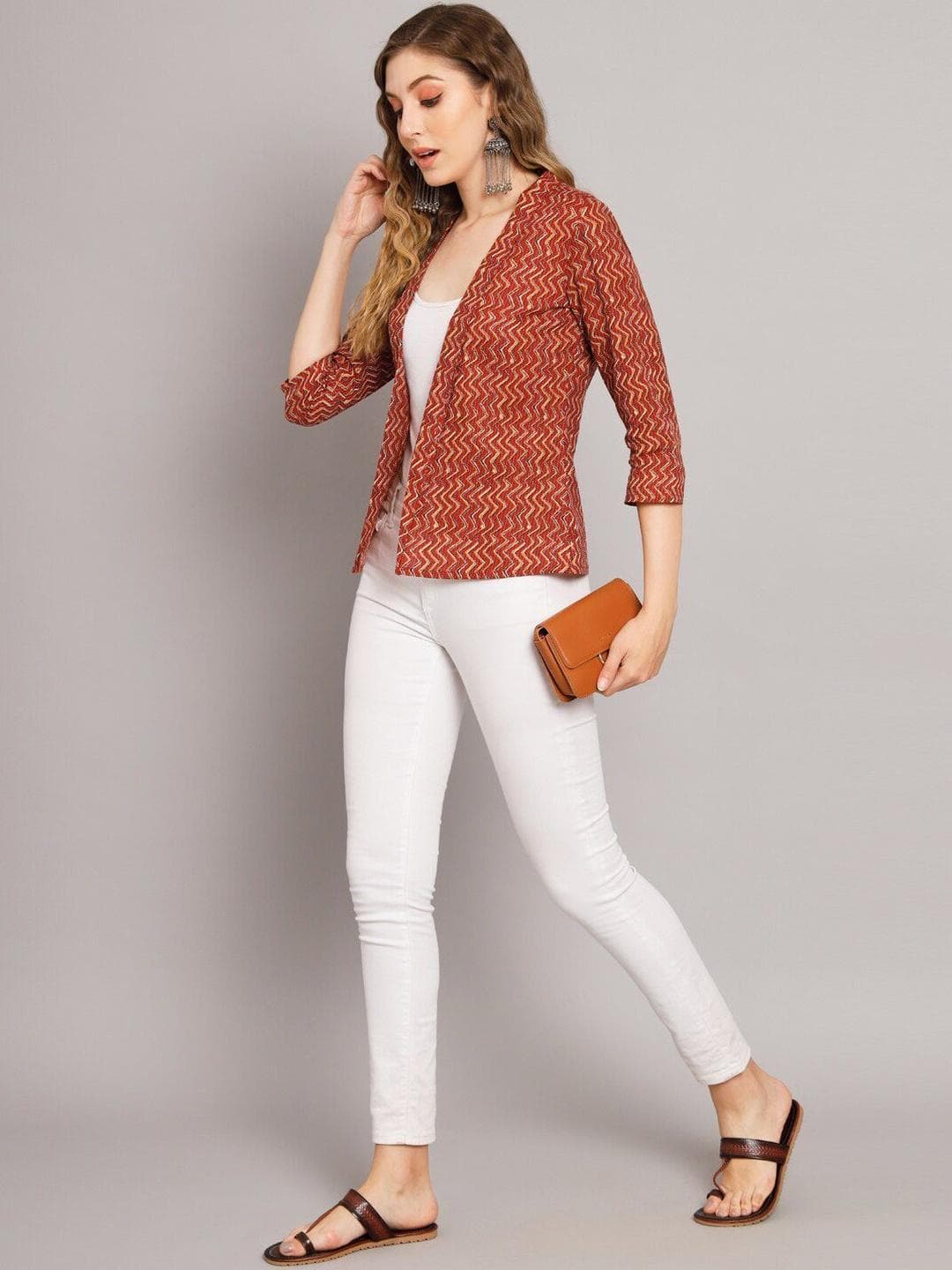 Sangria Women Printed Shrug
