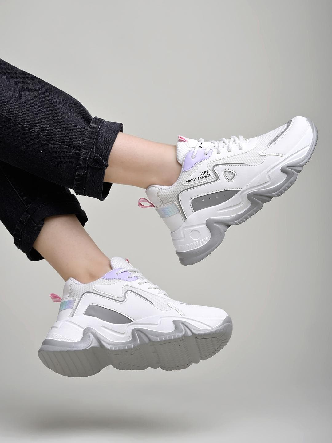 Stylestry Women Lace Up Colourblocked Sneakers