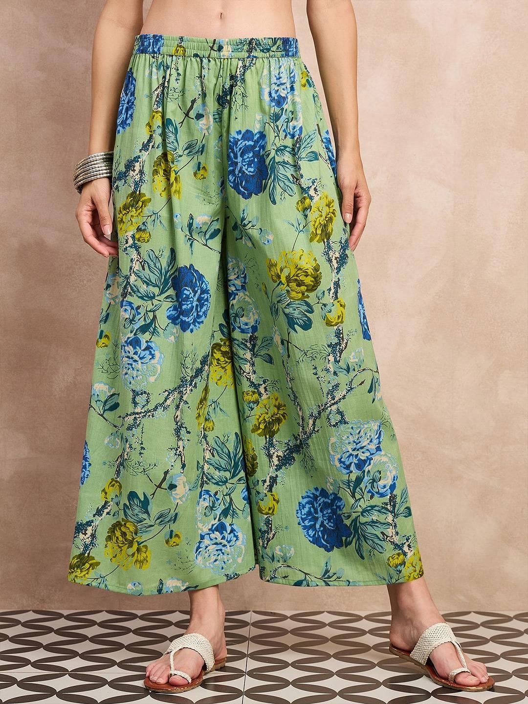 InWeave Women Floral Printed Flared Palazzos