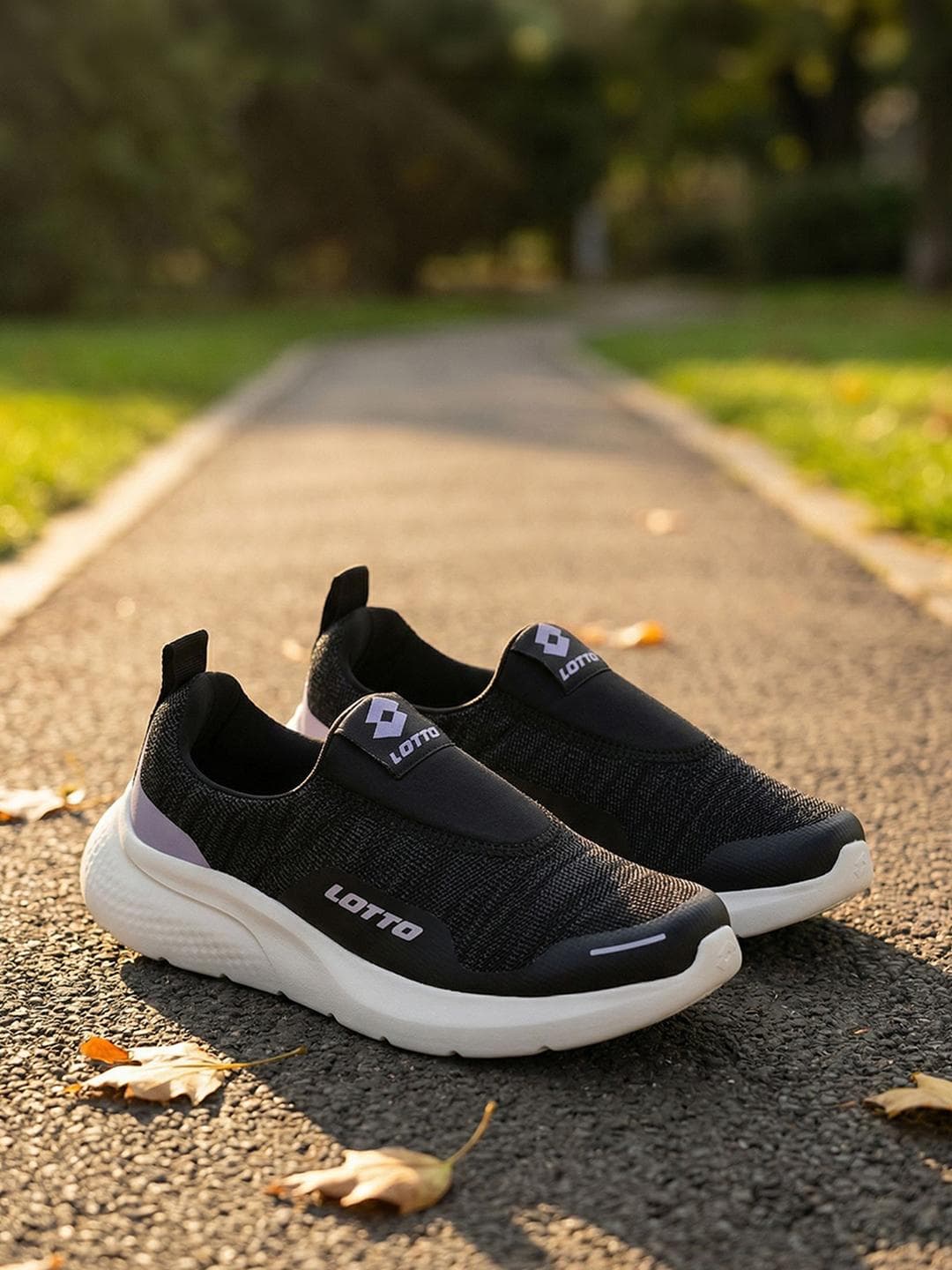 Lotto Women Flowalk Slip-on Black Walking Shoes