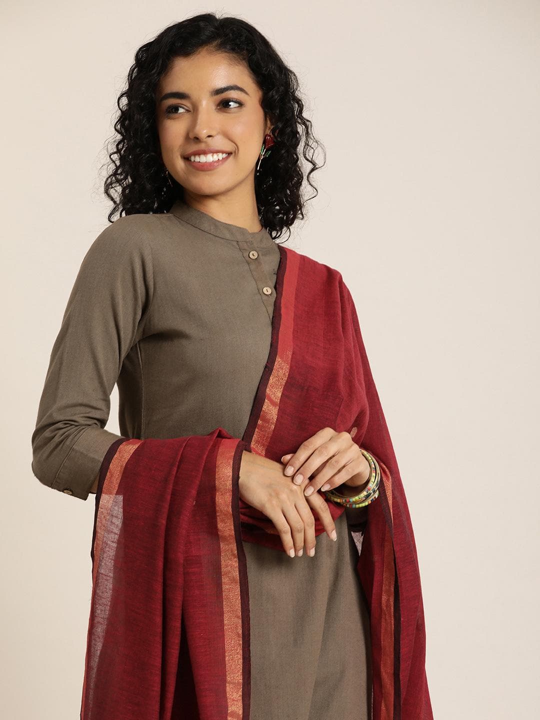 Taavi Woven Design Jamdani Cotton Dupatta with Zari Details