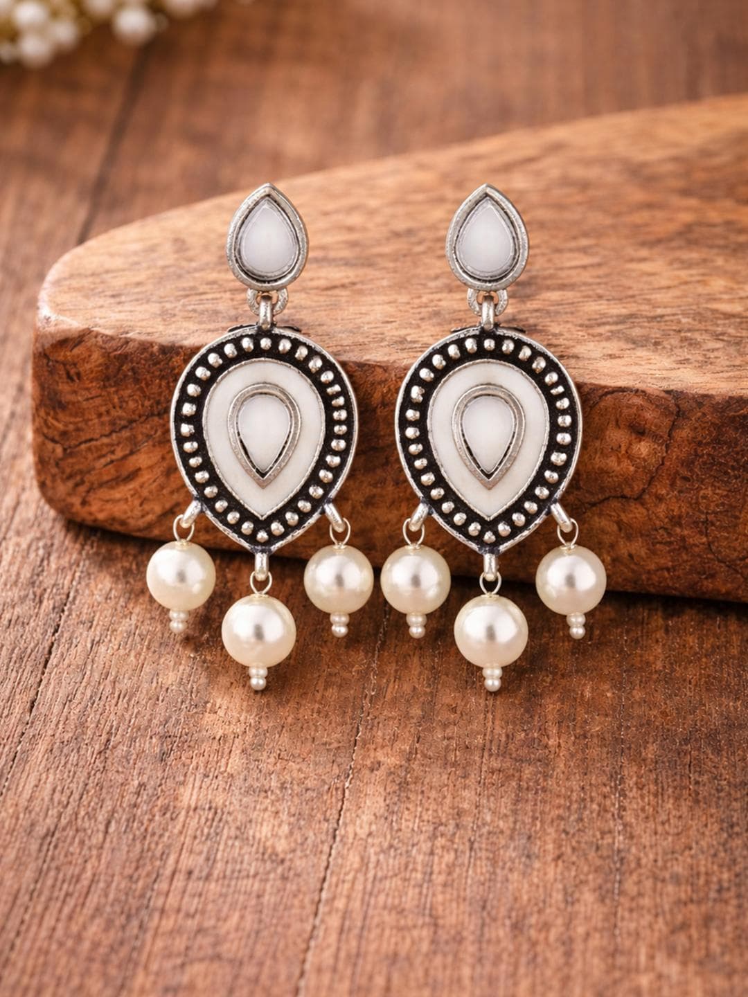 Buy Amaira Leaf Drop Earrings - - Accessories for Women