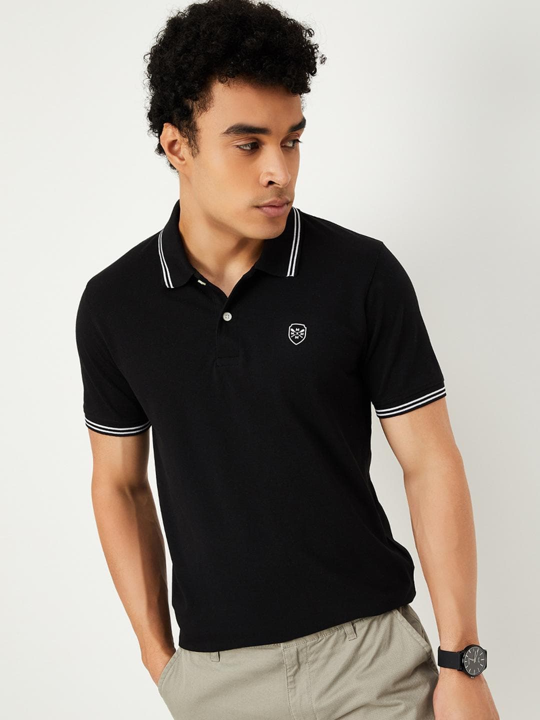 max Men Black Solid Polo Collar T-shirt