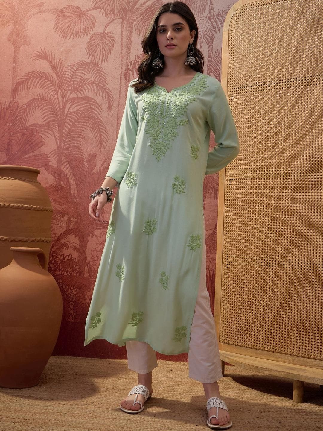 Sangria Embroidered Round Neck Kurta