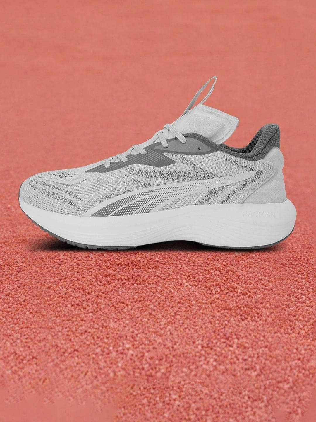 Puma Scend Pro Heat Stride Men Running Shoes