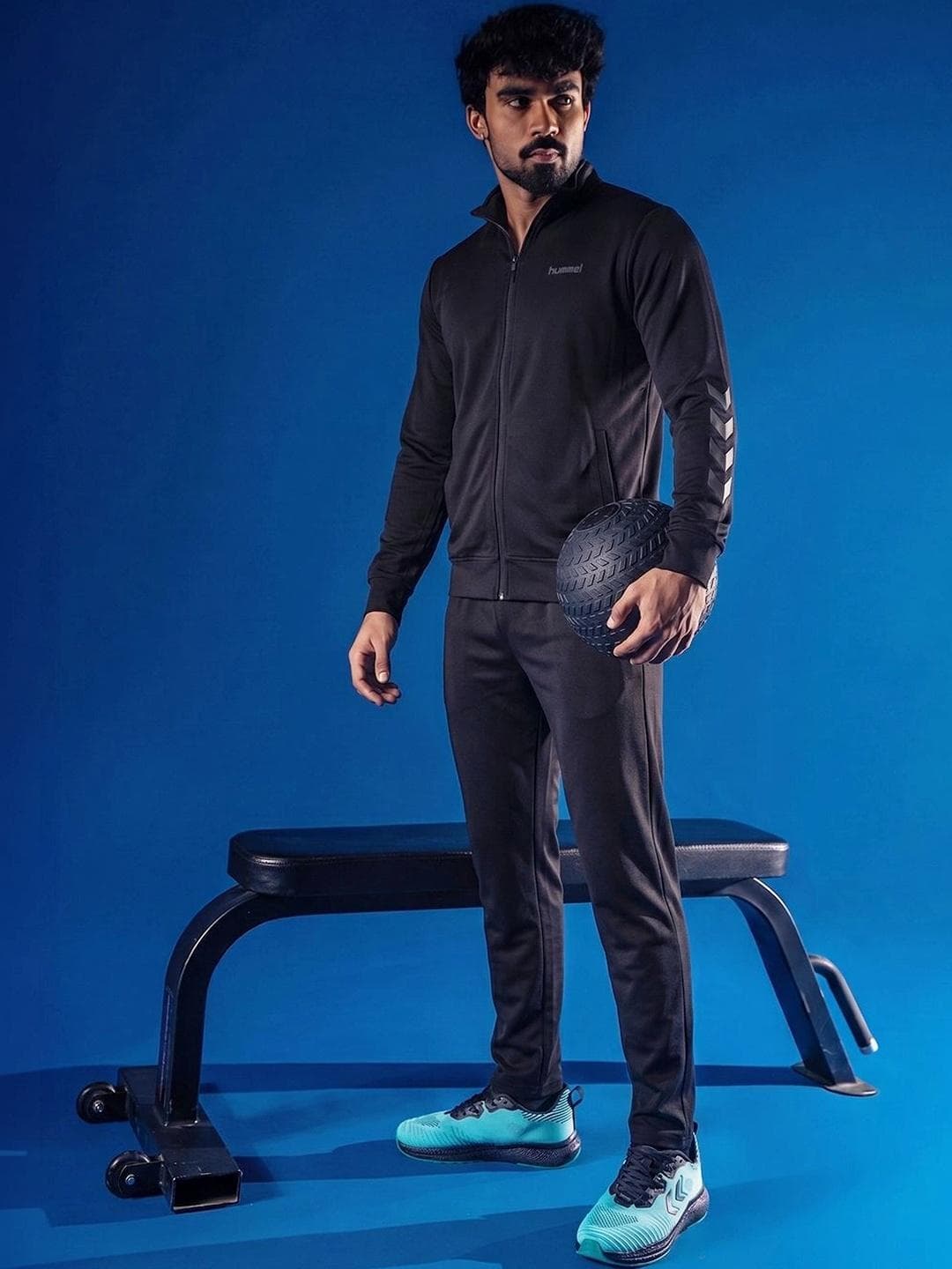 hummel Moisture Control Full Zip Comfortable Fit Activewear