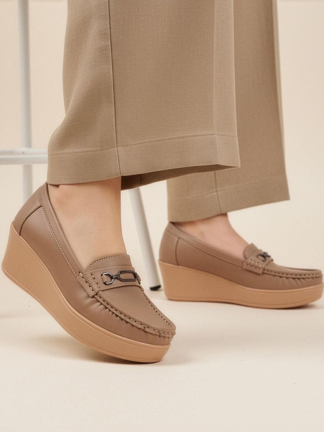 VENDOZ Women Loafers