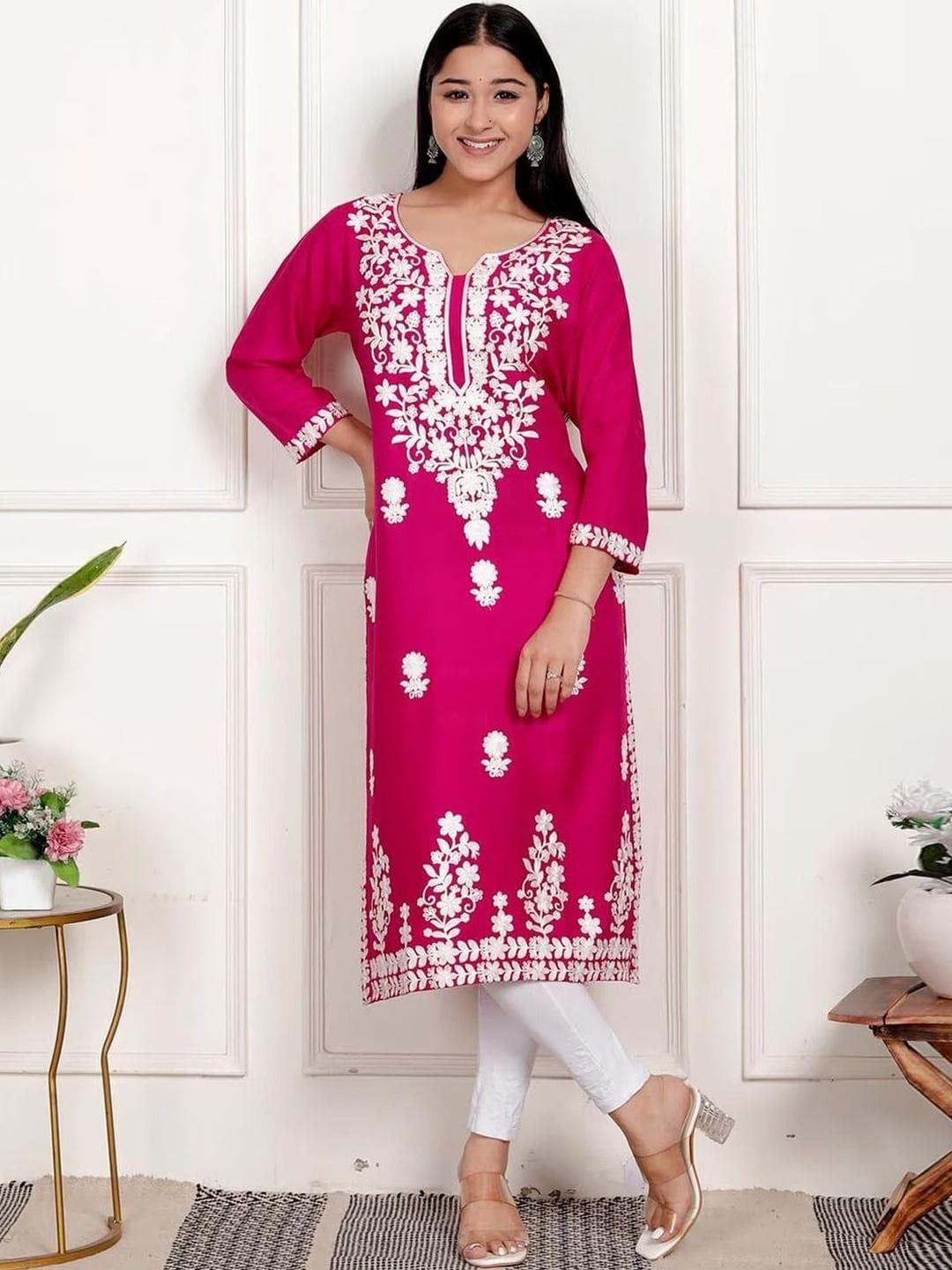Anushansa Women Ethnic Motifs Embroidered Kurta