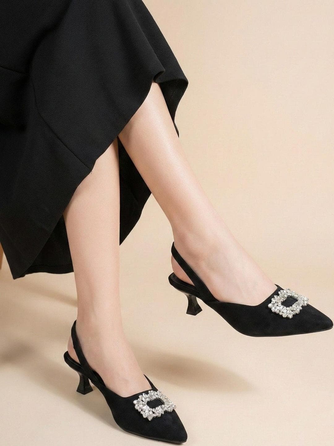 AVIVASTYLE Suede Party Kitten Pumps