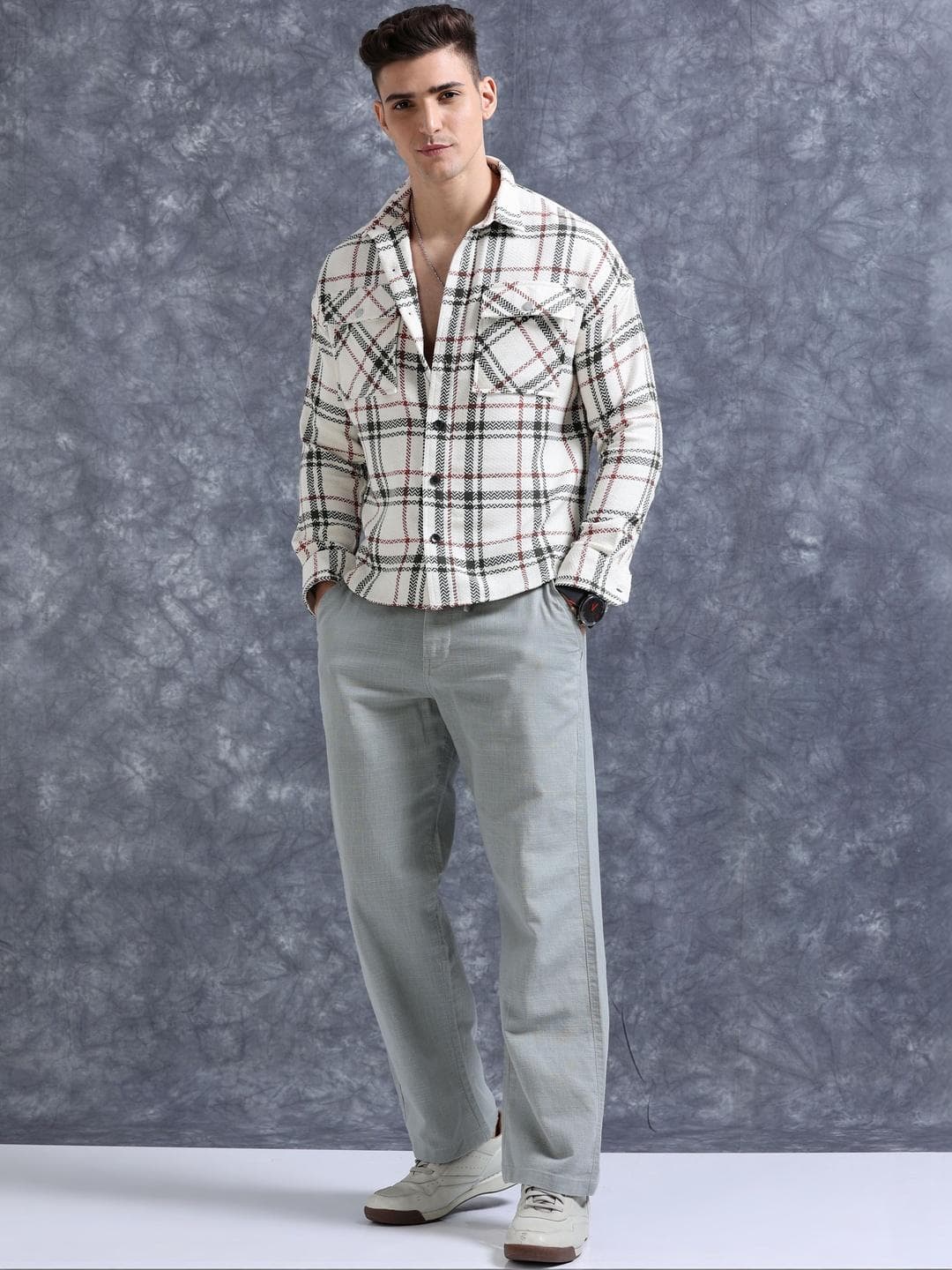 The Roadster Lifestyle Co Men Relaxed Fit Trousers