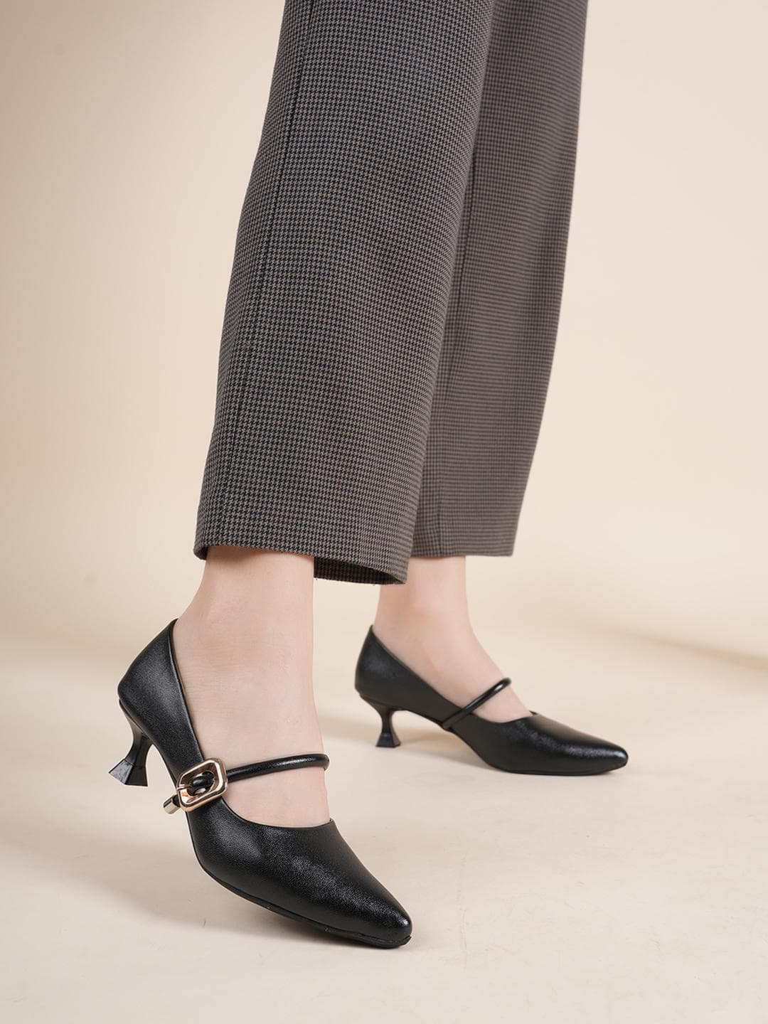 Lavie Work Kitten Pumps with Buckles