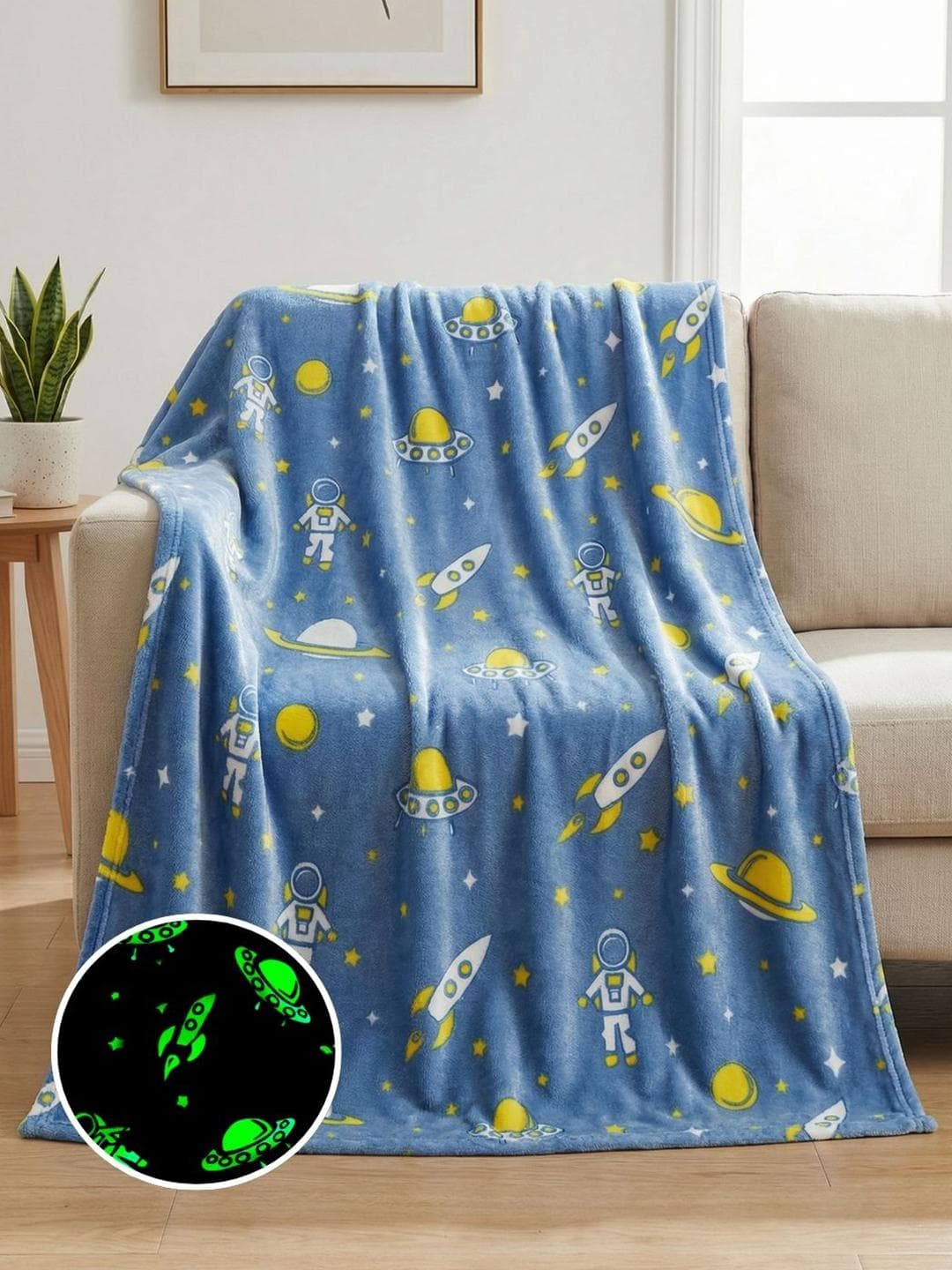 Buy Famyo Kids Glow In The Dark Blue Astronaut 220 GSM Queen Size Blanket - - Home for Unisex Kids