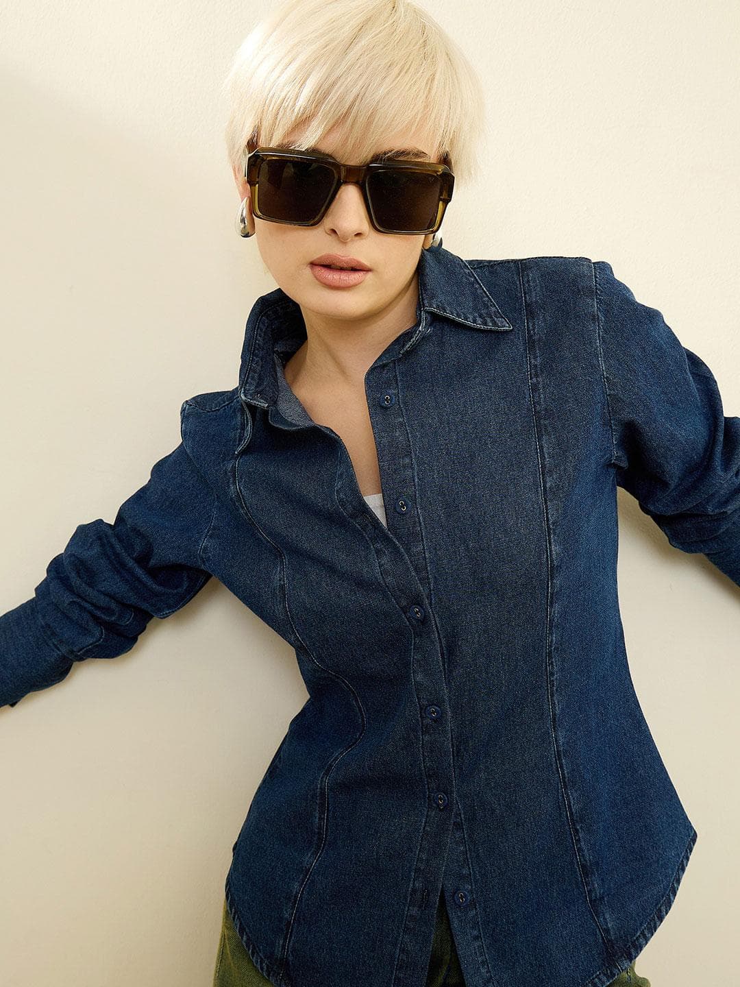 SASSAFRAS Women Slim Fit Casual Shirt